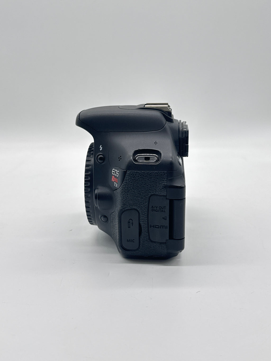 Canon EOS Rebel T3i DSLR Camera (Body Only) - Used