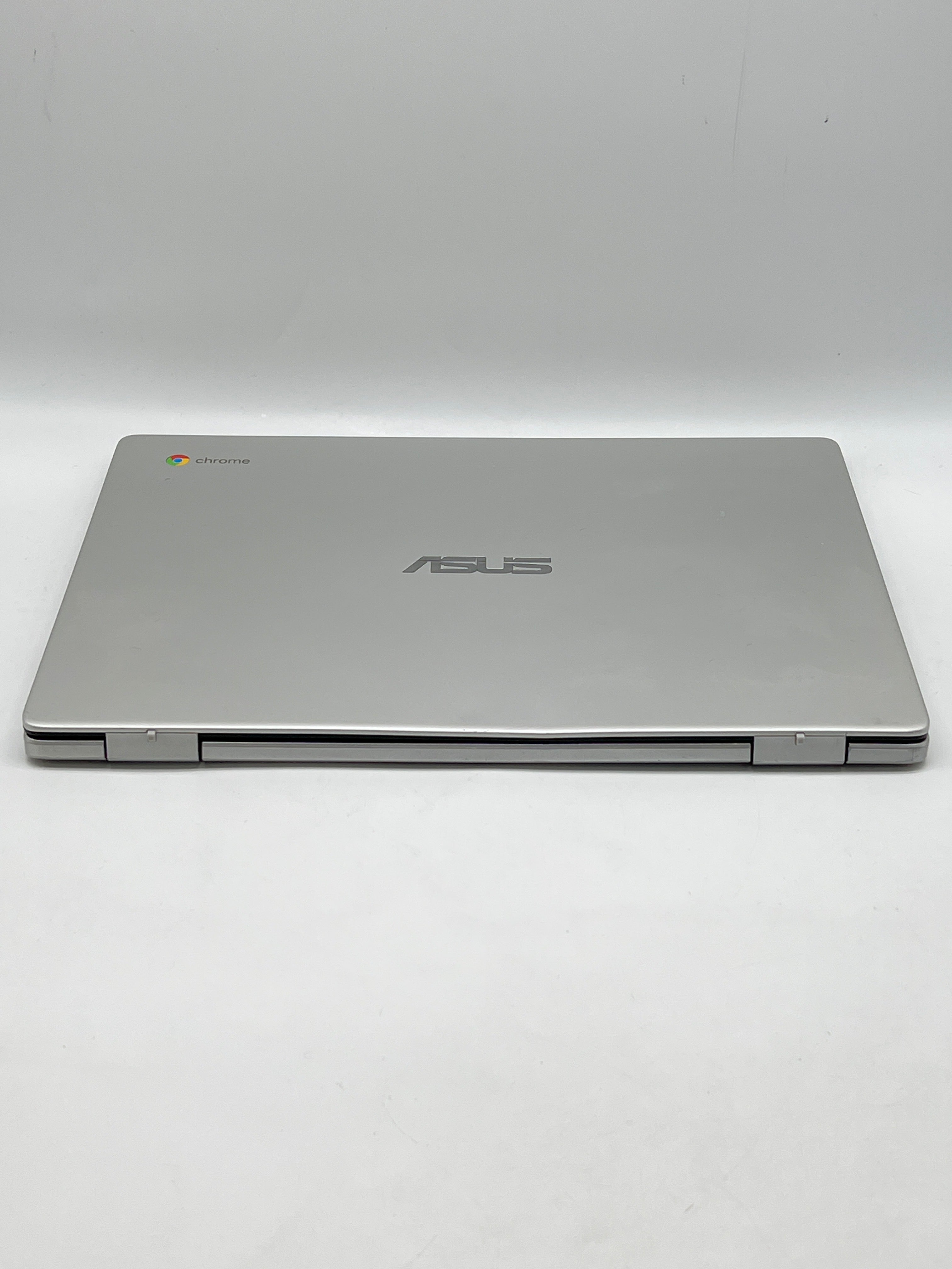 Asus Chromebook C423NA Intel Celeron N3350 4GB RAM 32GB emmc - Used