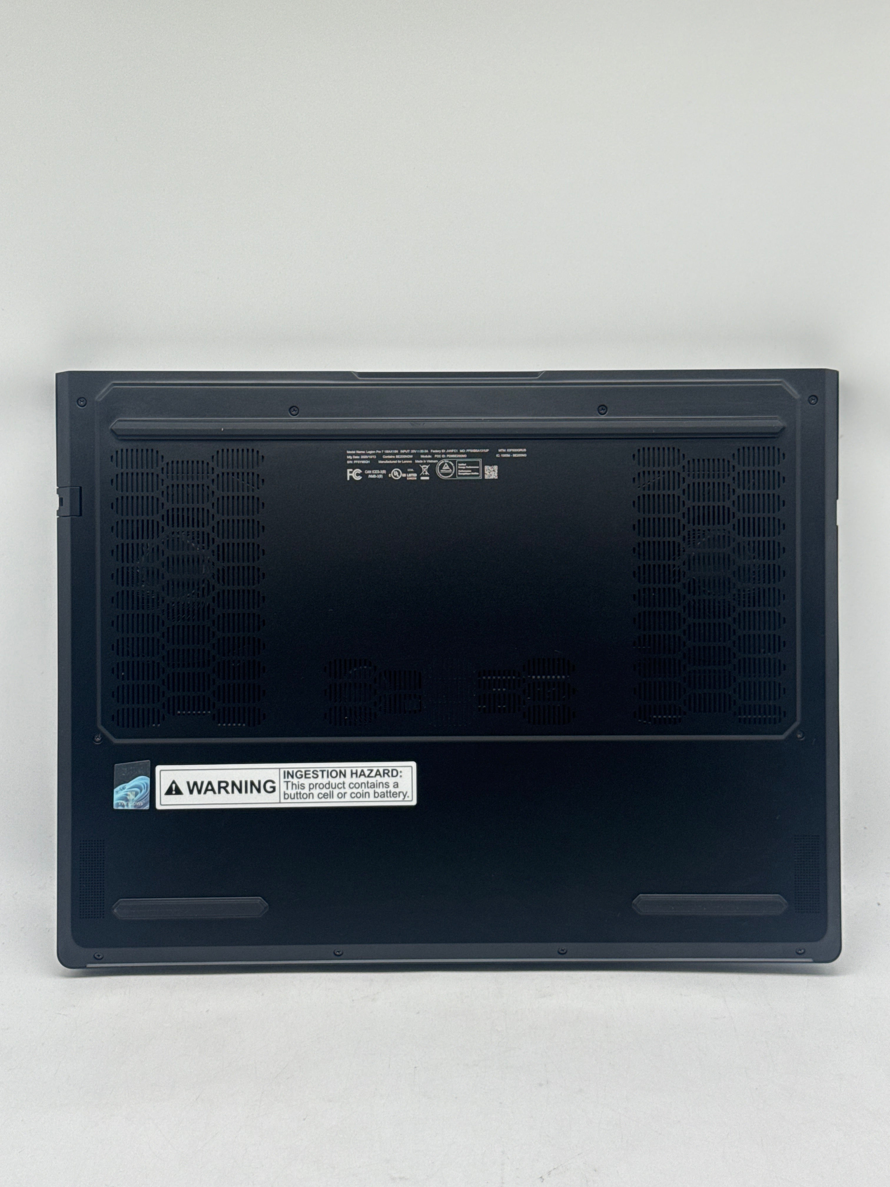Lenovo Legion Pro 7 16" Core Ultra 7 255HX 32GB 2TB SSD RTX 5070 Ti - For Parts