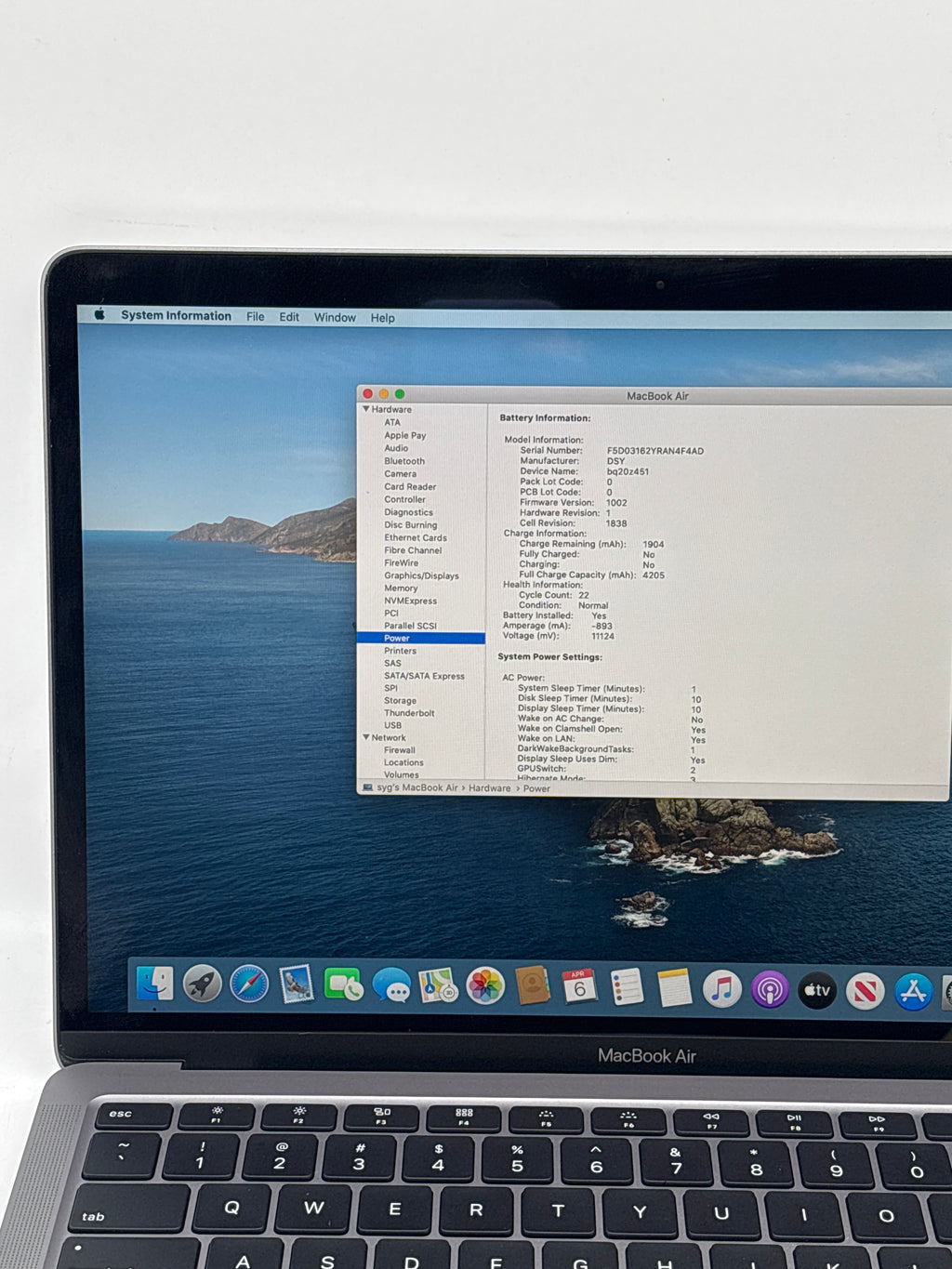 2020 Apple MacBook Air 13" Intel Core i3 8GB RAM 256GB SSD - Used