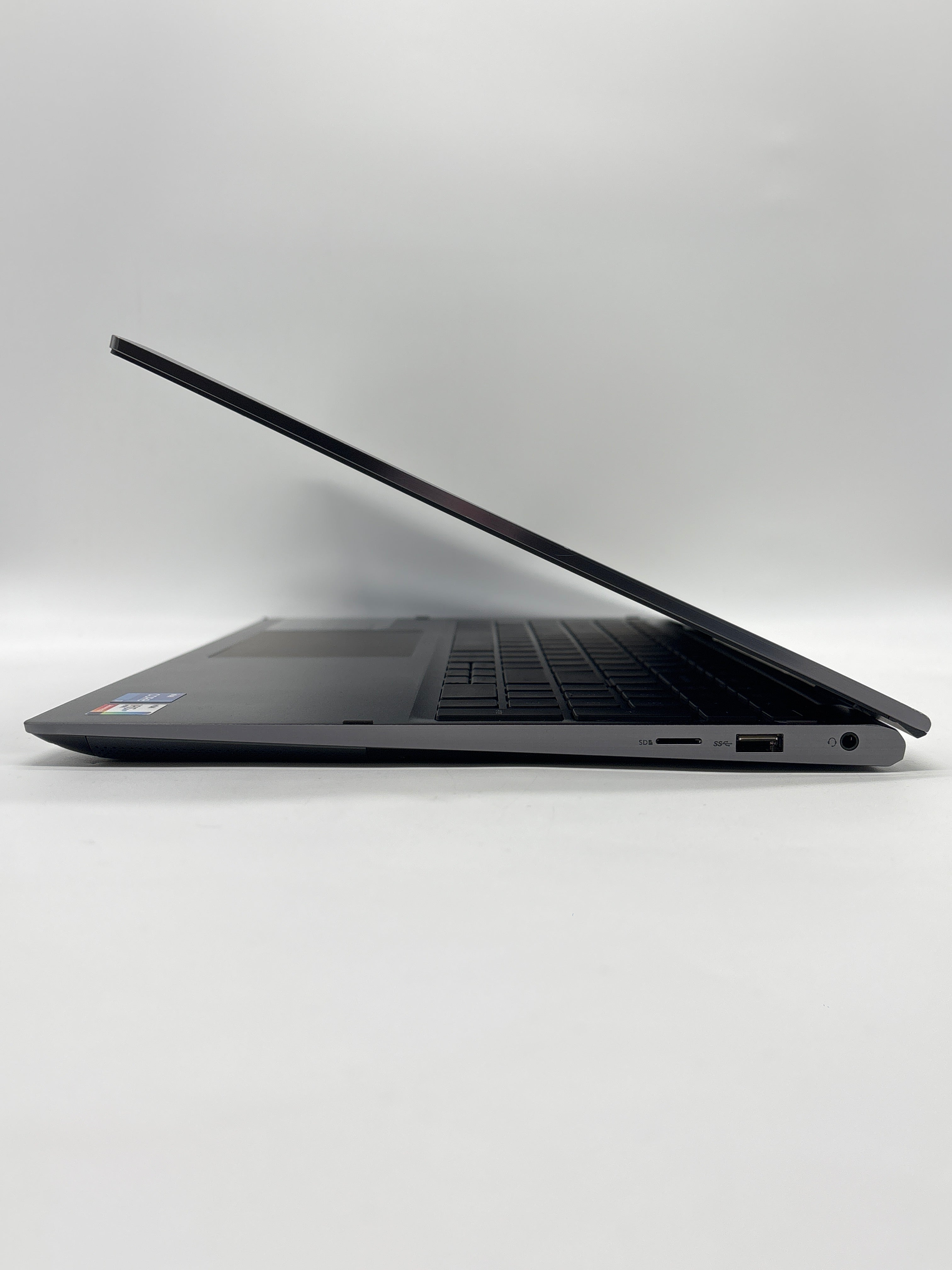 Dell Inspiron 7506 2-in-1 i7-1165G7 16GB RAM 512GB SSD
