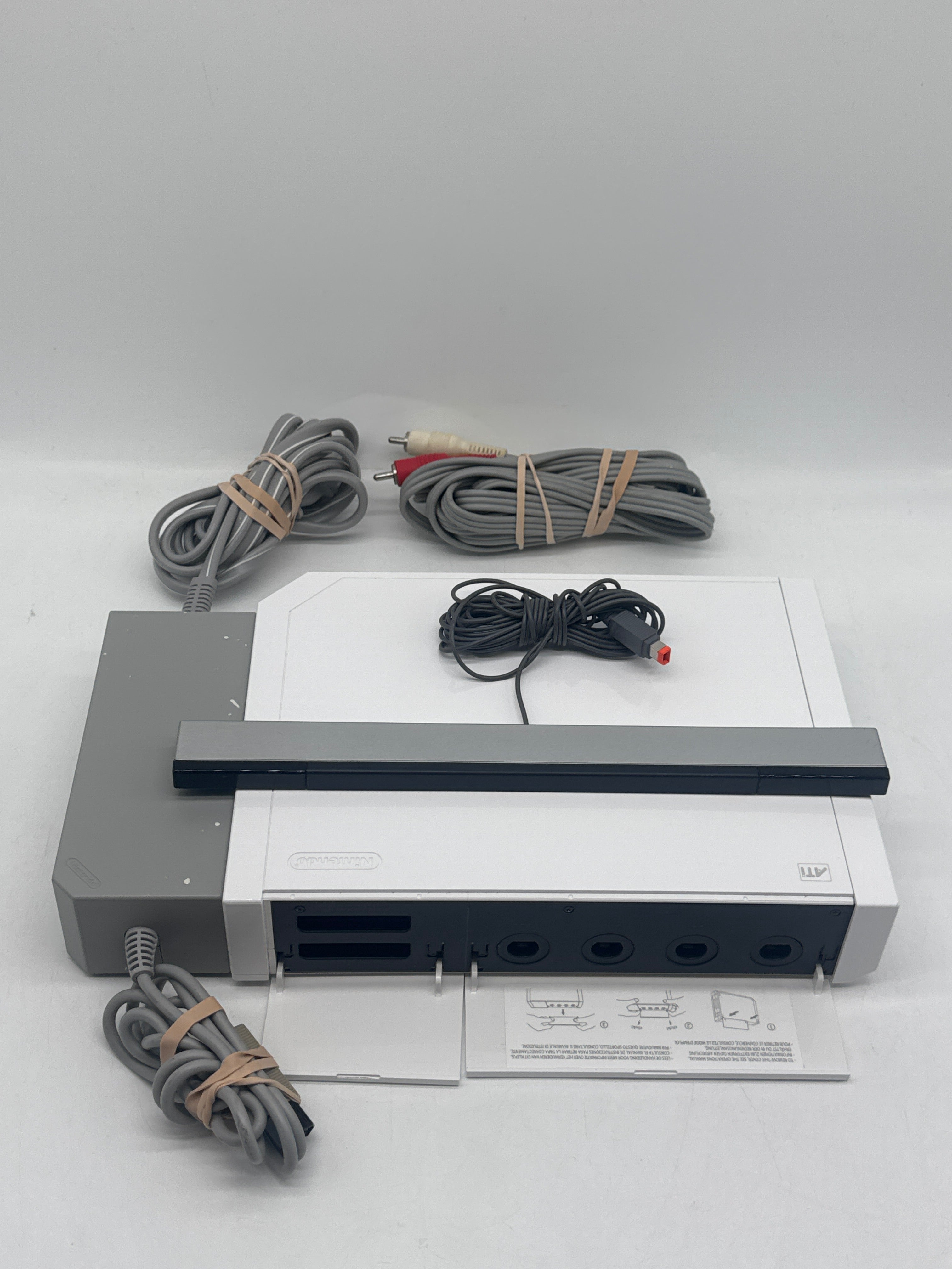 Nintendo Wii RVL-001 White Console with Sensor Bar - Used