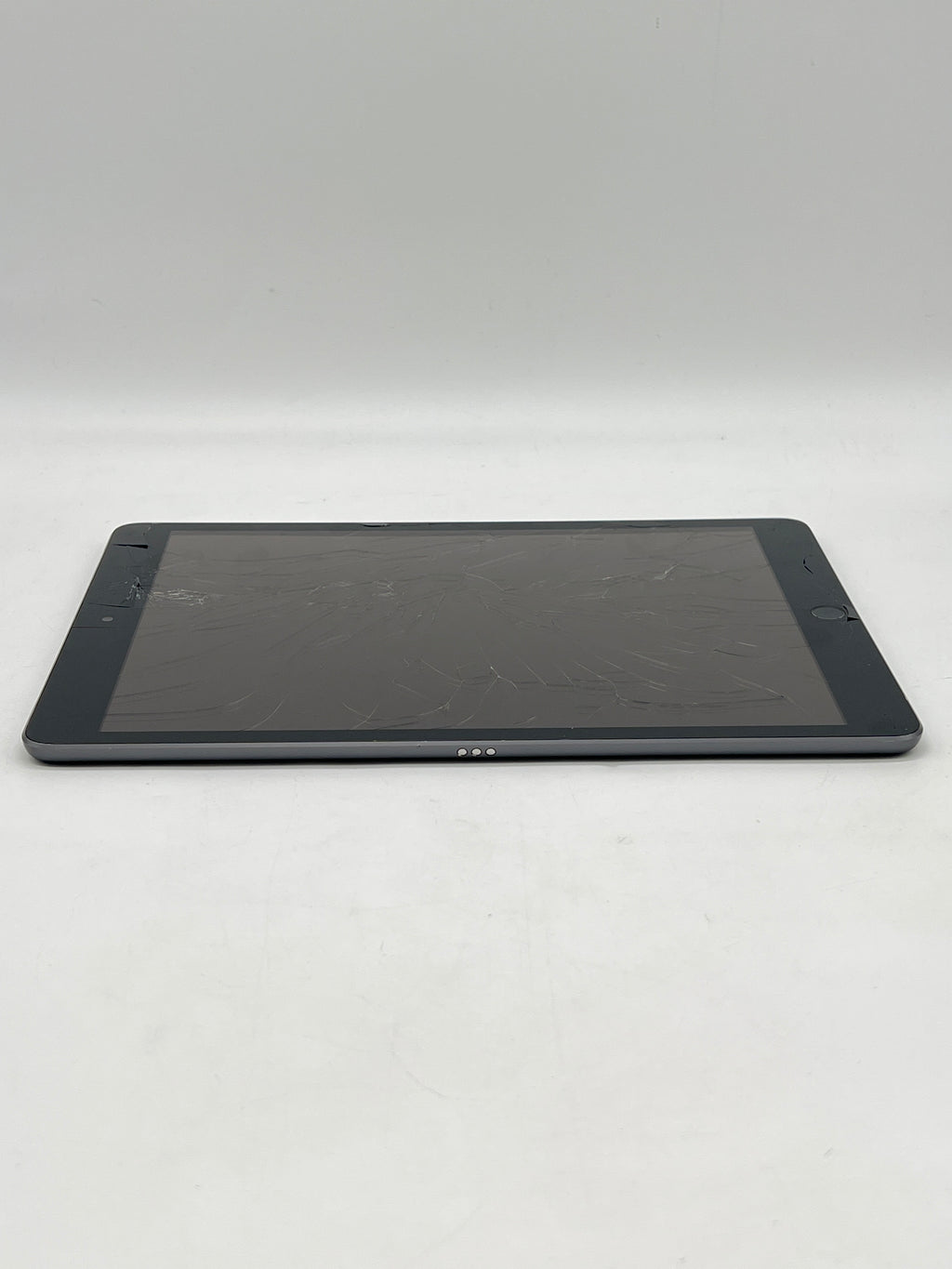 Apple iPad (9th Gen) A2603 64GB Wi‑Fi + 4G - Cracked Screen