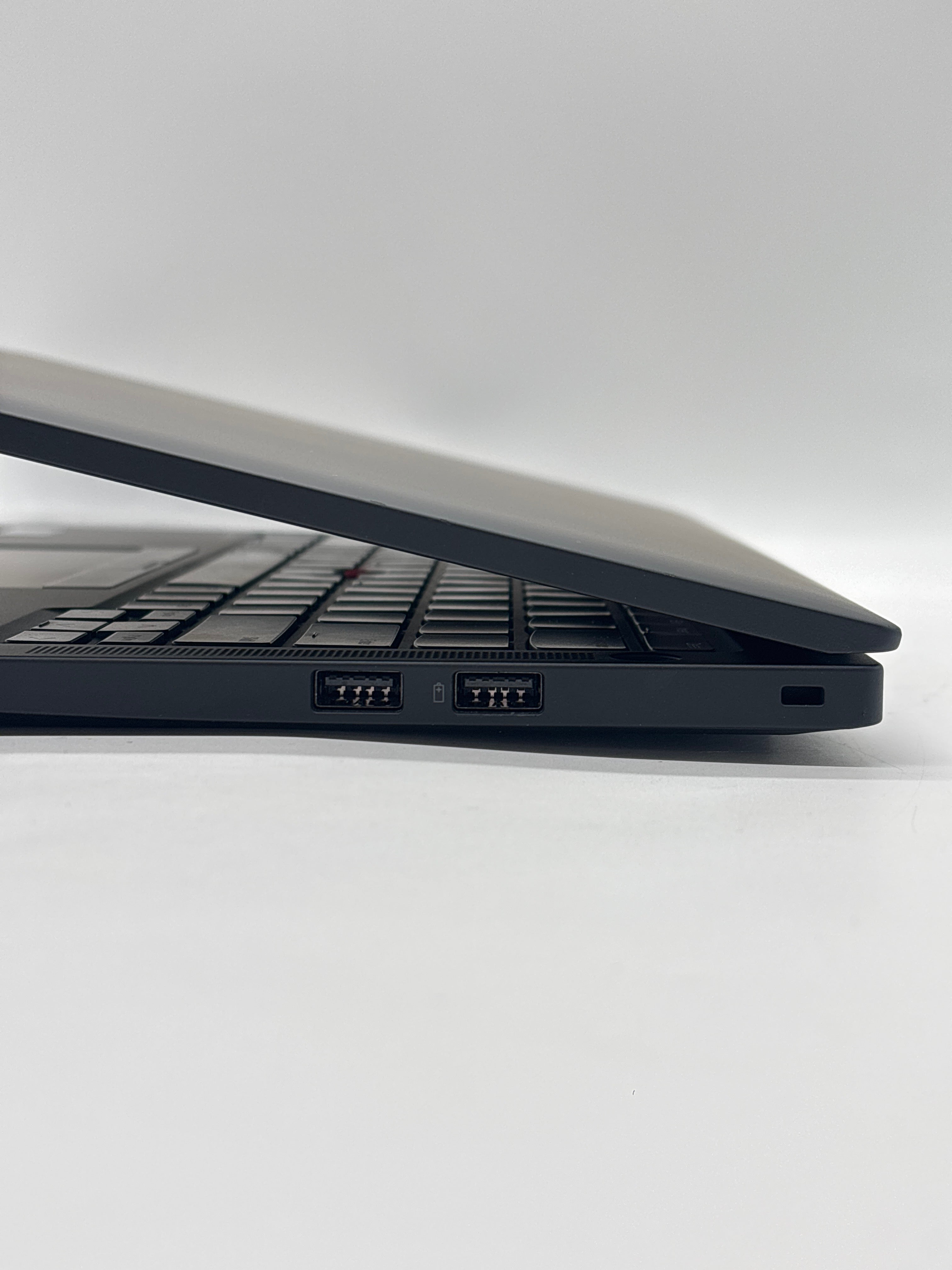 Lenovo ThinkPad T14s Gen 5 Ultra 5 135U 32GB RAM 512GB SSD - Remotely Managed