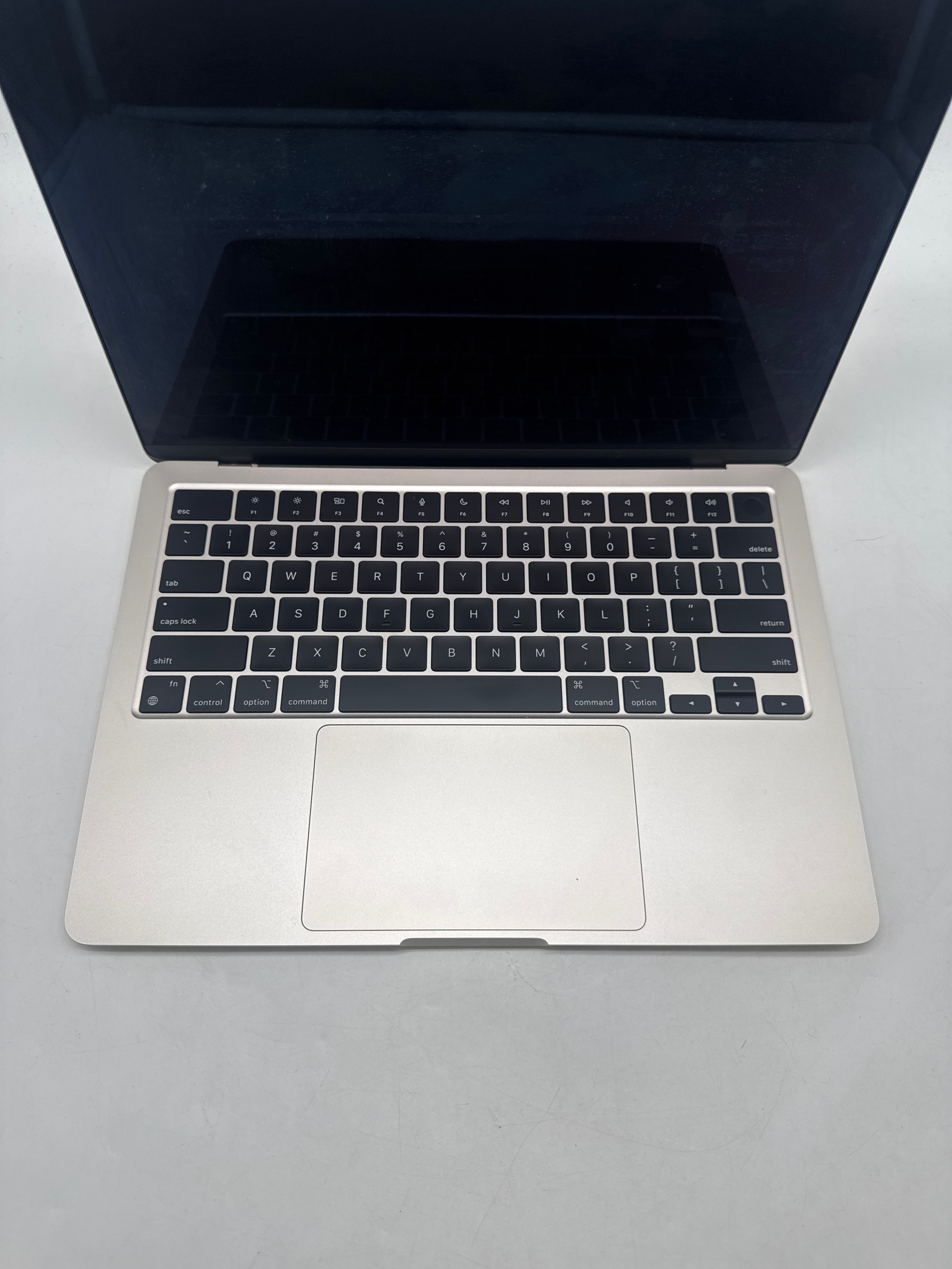 Apple MacBook Air 13" M3 A3113 8GB RAM 256GB SSD Gold - Used