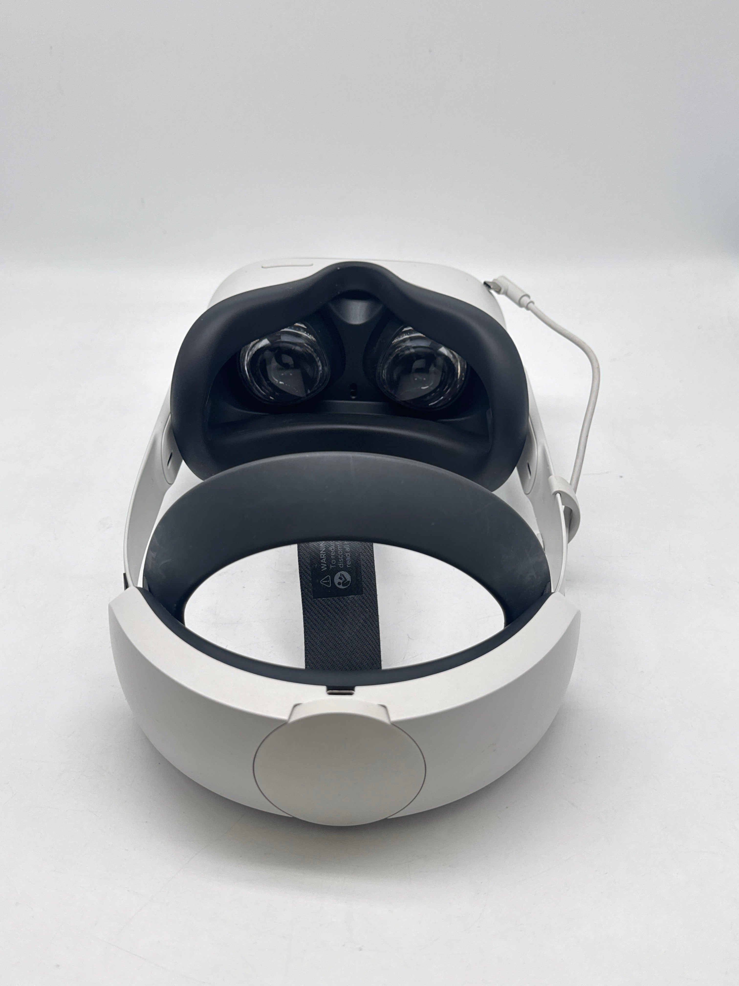 Meta Quest 2 Standalone VR Headset 128GB White - Used