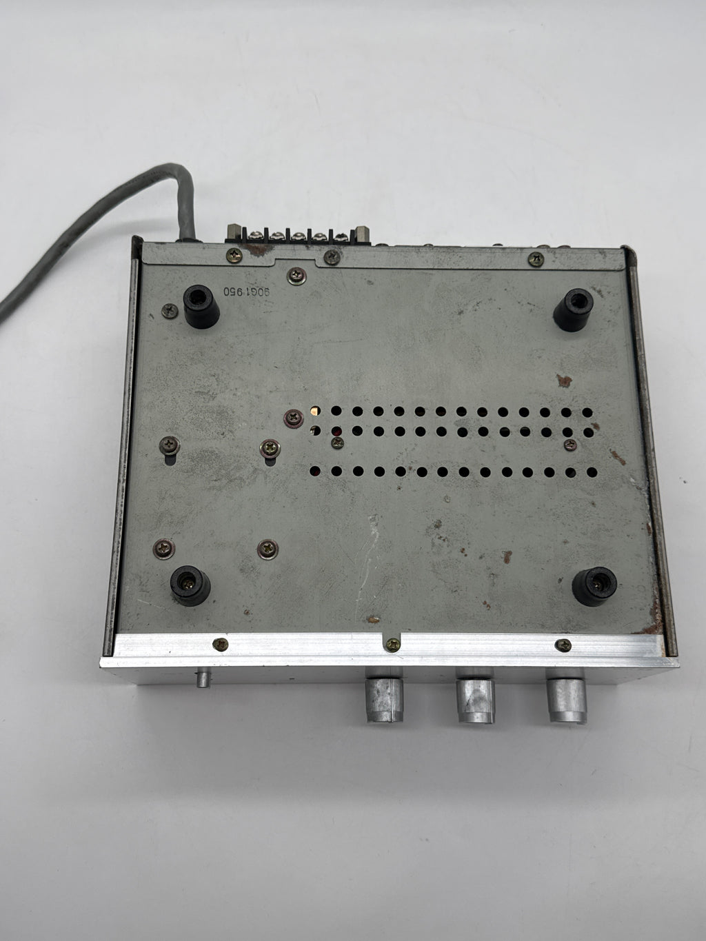TOA A-901A Power Amplifier - For Parts [Untested Powers On]