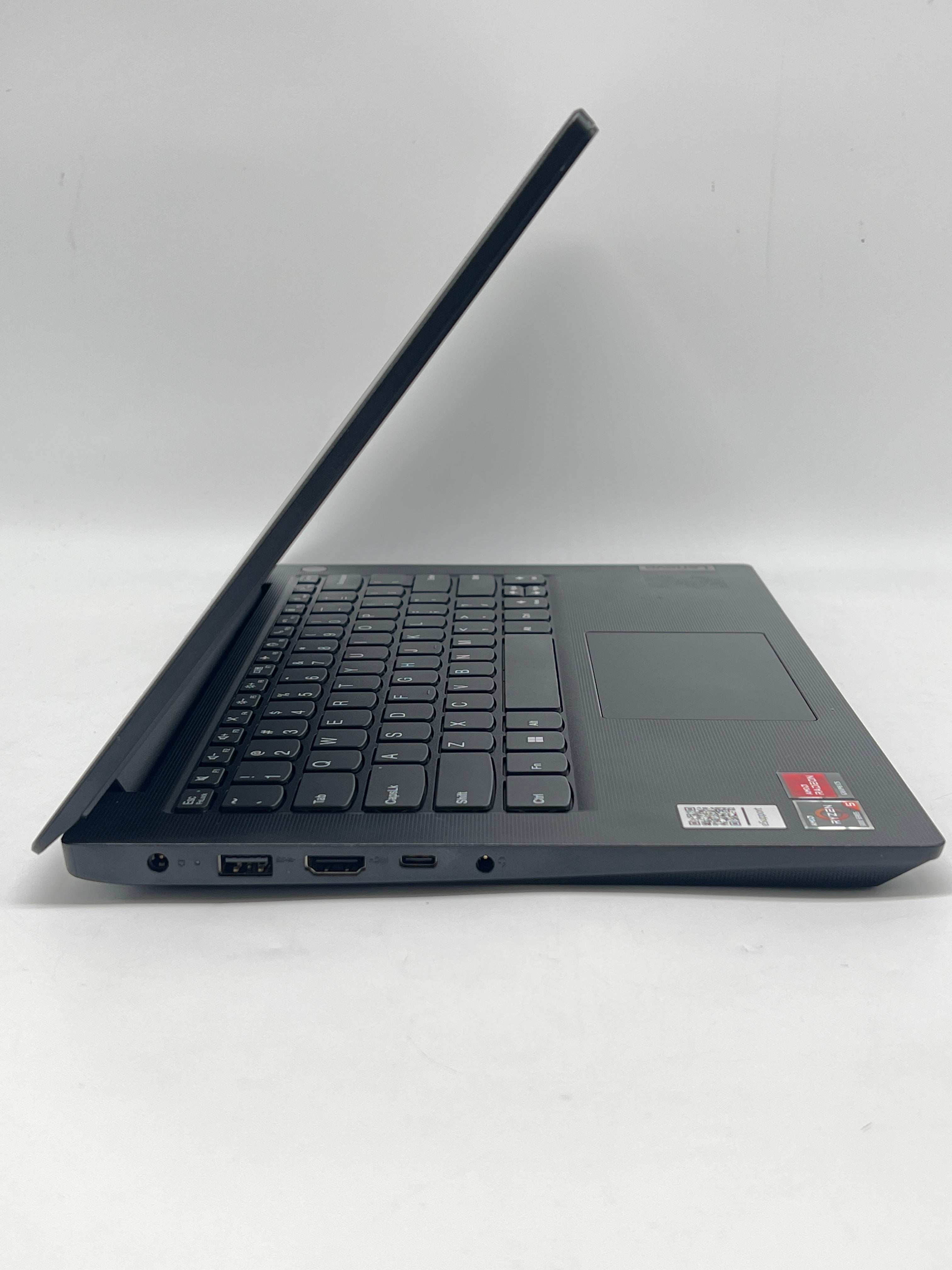 Lenovo ThinkPad V14 G3 Ryzen 5 5625U 8GB RAM 256GB SSD - For Parts (Read)