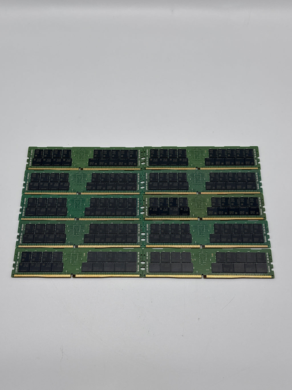 Samsung RAM M393A8G40CB4-CWEBY Lot of 10 64GB DDR4-3200MHz ECC - Won't Post