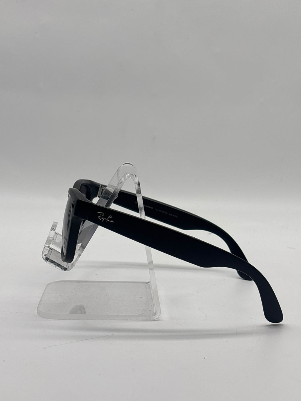 Ray-Ban Meta Wayfarer Smart Glasses RW4008 Matte Black Mirror Lenses - Used