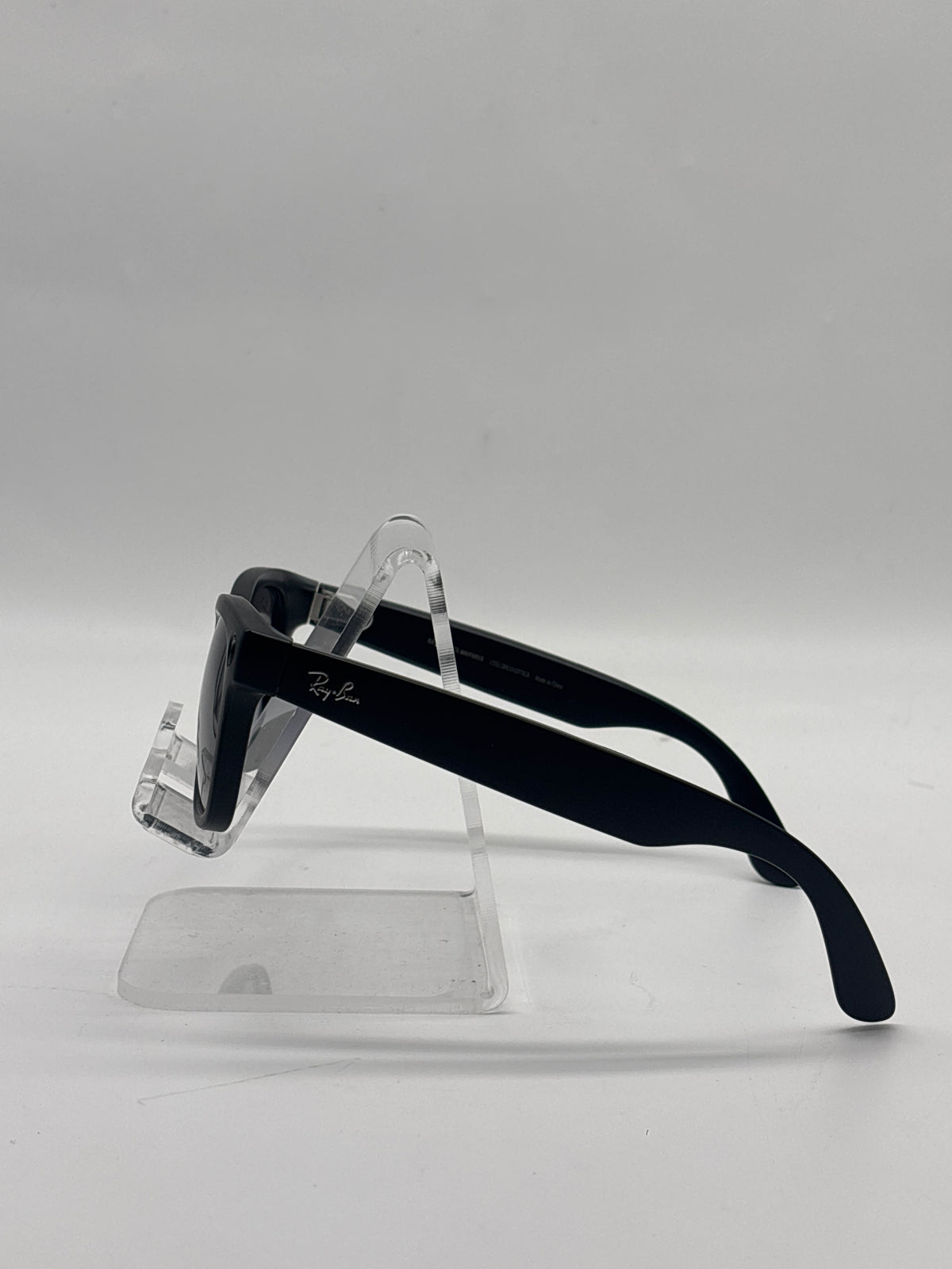 Ray-Ban Meta Wayfarer Smart Glasses RW4008 Matte Black Mirror Lenses - Used