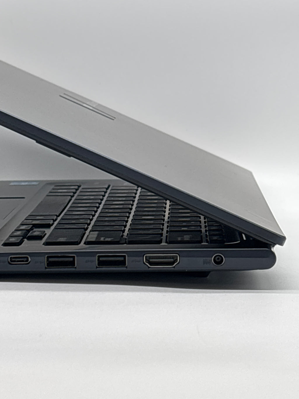 ASUS Vivobook X1404Z Intel Core i3-1215U Win 11 8GB RAM 128 SSD Blue Used