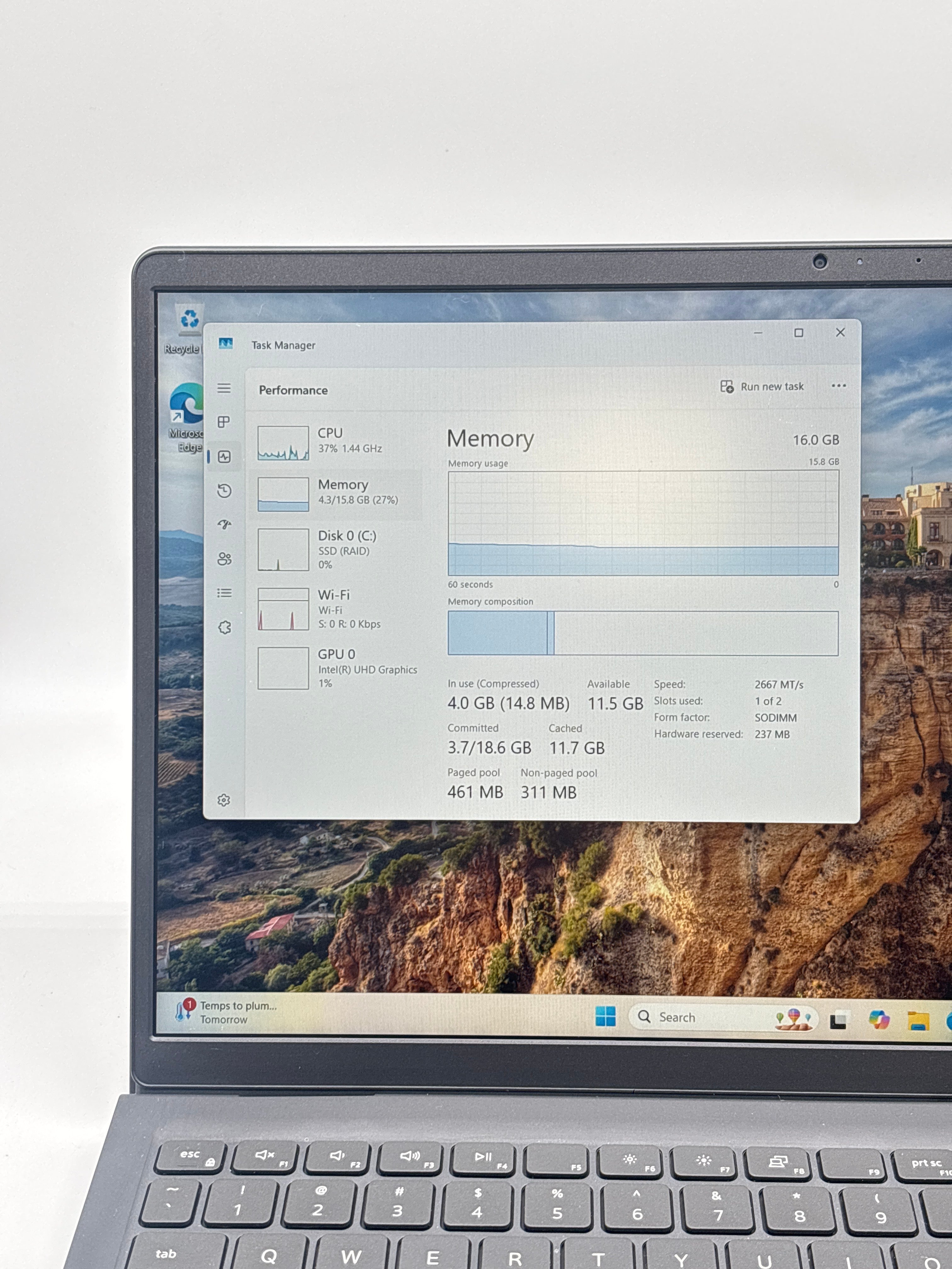 Dell Inspiron 15 3511 i5-1035G1 16GB RAM 512GB SSD