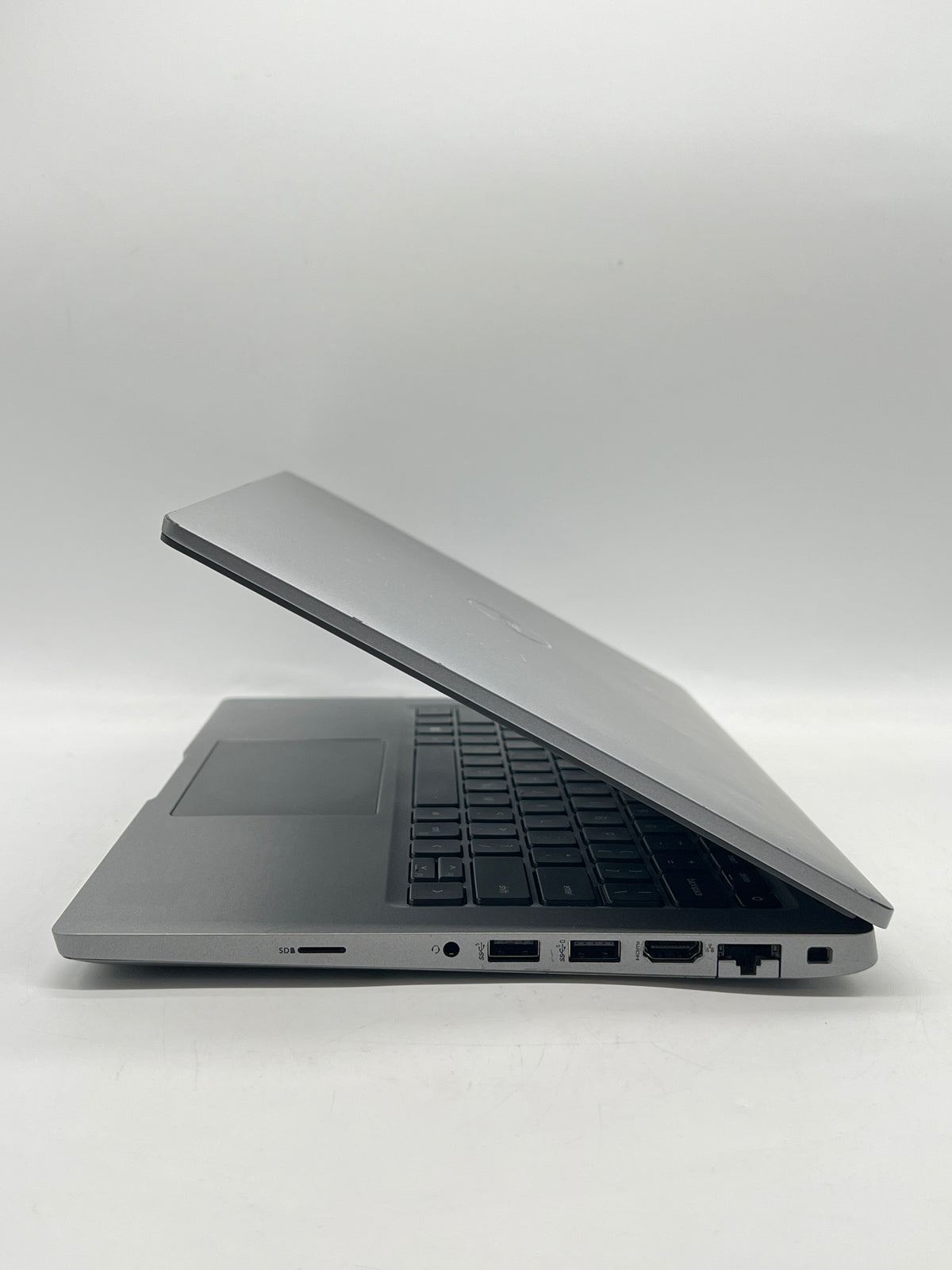 Dell Latitude 5430 13" Intel Core i5-1235U 16GB RAM 256GB SSD Gray - Used