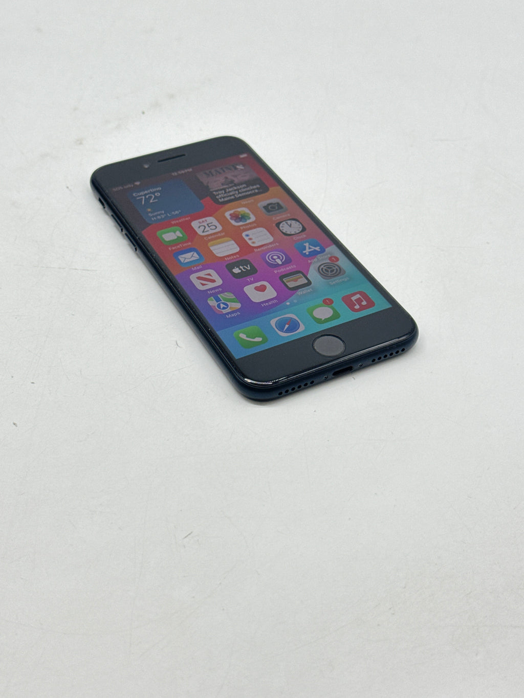 Apple iPhone SE 3rd Gen A2595 64GB Black Factory Unlocked - Used