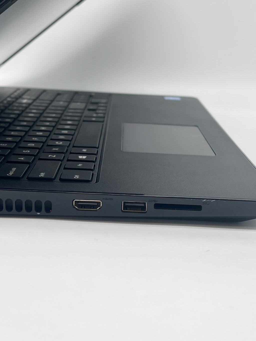 Dell Inspiron 3552 Celeron N3060 4GB RAM 500GB HD - For Parts (READ)