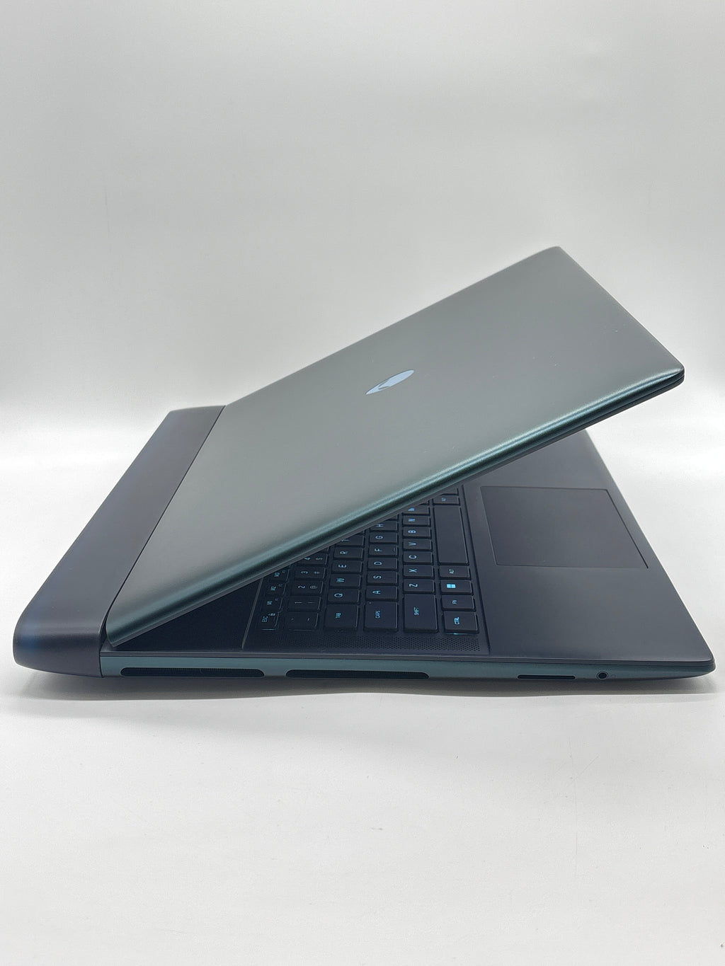 Dell Alienware 18 Area 51 Ultra 9 275HX 64GB RAM 2TB SSD RTX 5090 - Warranty