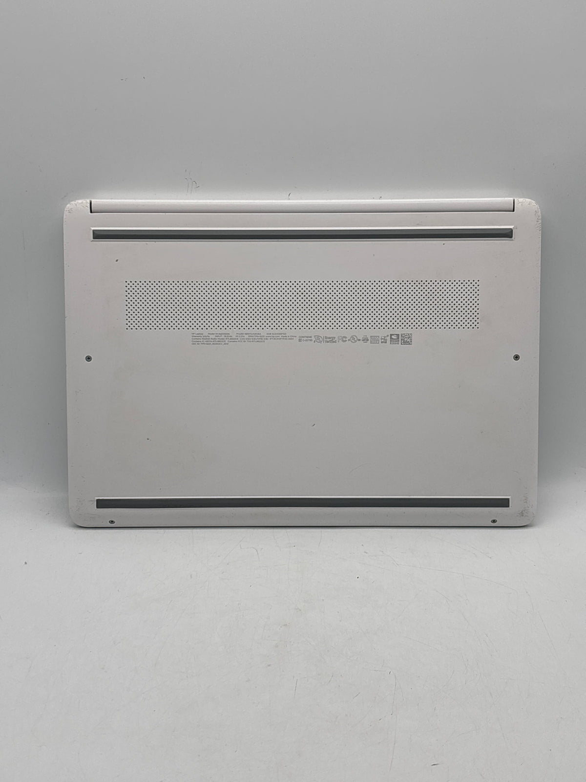 HP 14-dq0052dx 14" Intel Celeron N4120 8GB RAM 64GB SSD White - Used