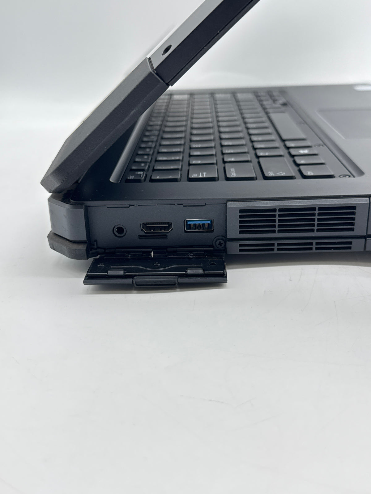 Dell Latitude 5414 Rugged i5-6300U 16GB 512GB SSD 14in Laptop - Used