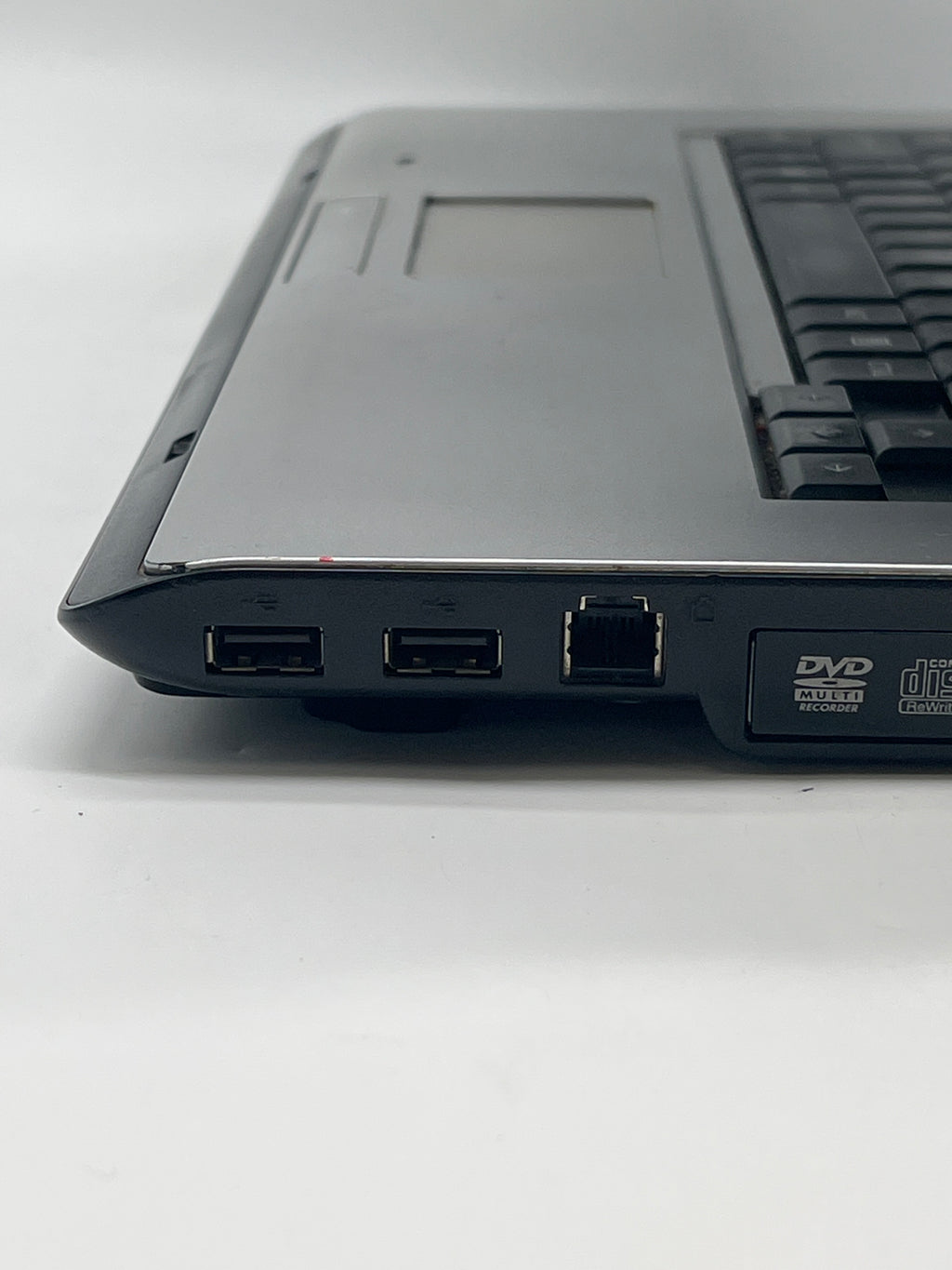 Toshiba Laptop Satellite A205 Core 2 Duo 4GB RAM - For Parts (Bad Battery)