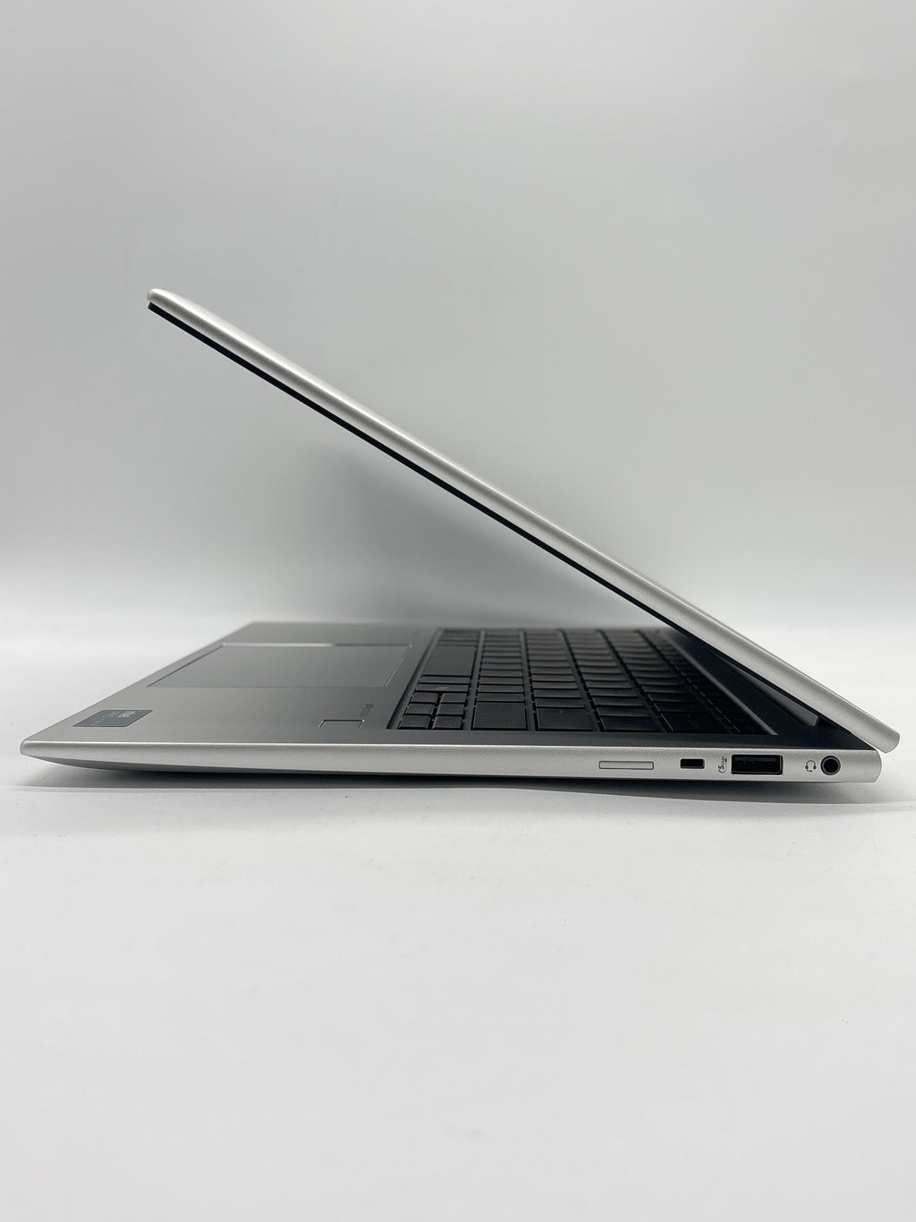 HP EliteBook 840 G11 Ultra 5 135U 32GB RAM 512GB SSD - For Parts (Read DESC)