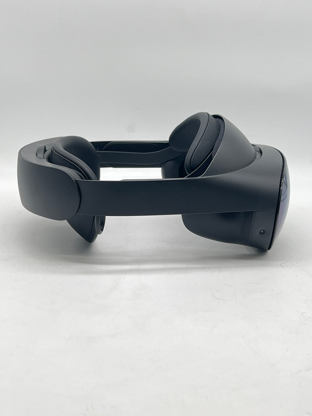 Oculus Meta quest Pro VR Headset- 256GB With Controllers, Charging Dock Black-Used