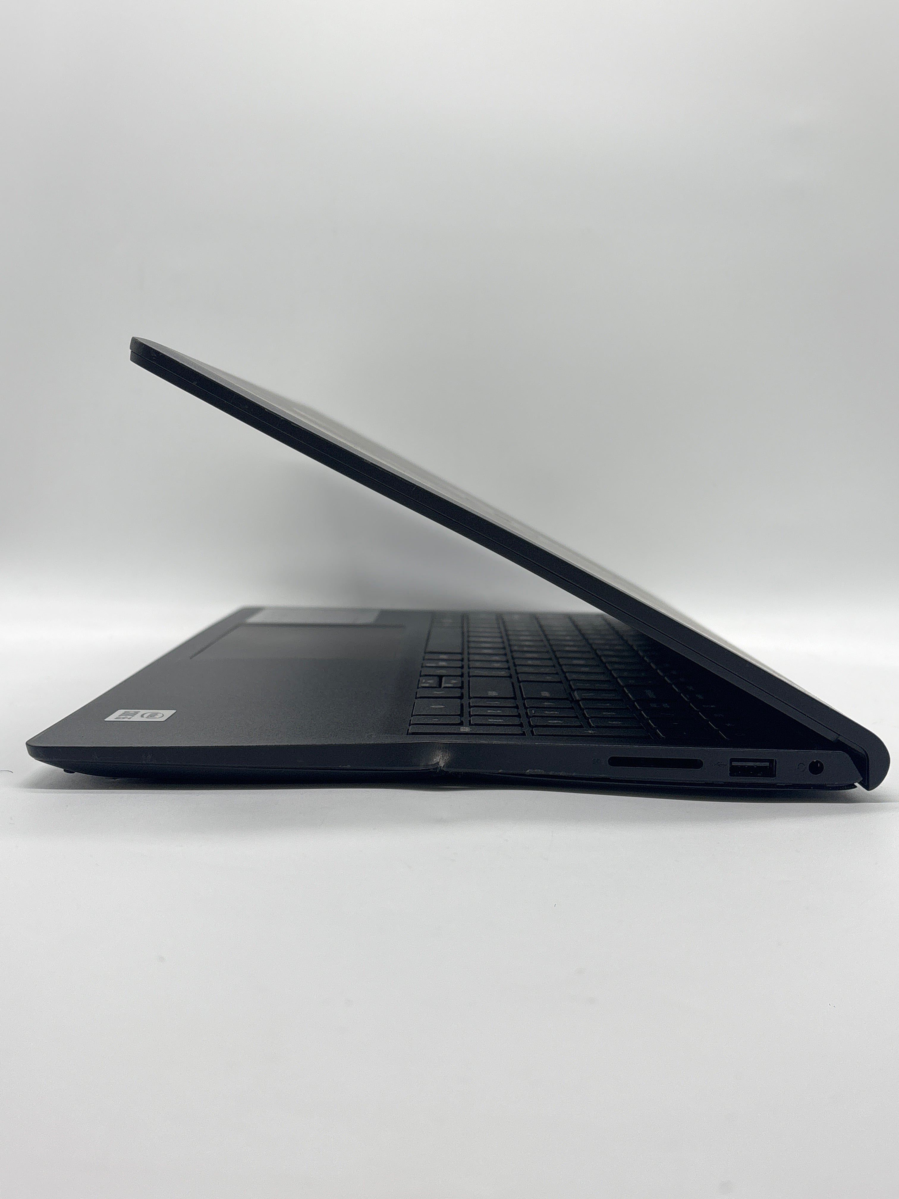 Dell Inspiron 15 3511 i5-1035G1 8GB RAM 256GB SSD - For Parts (Read DESC)