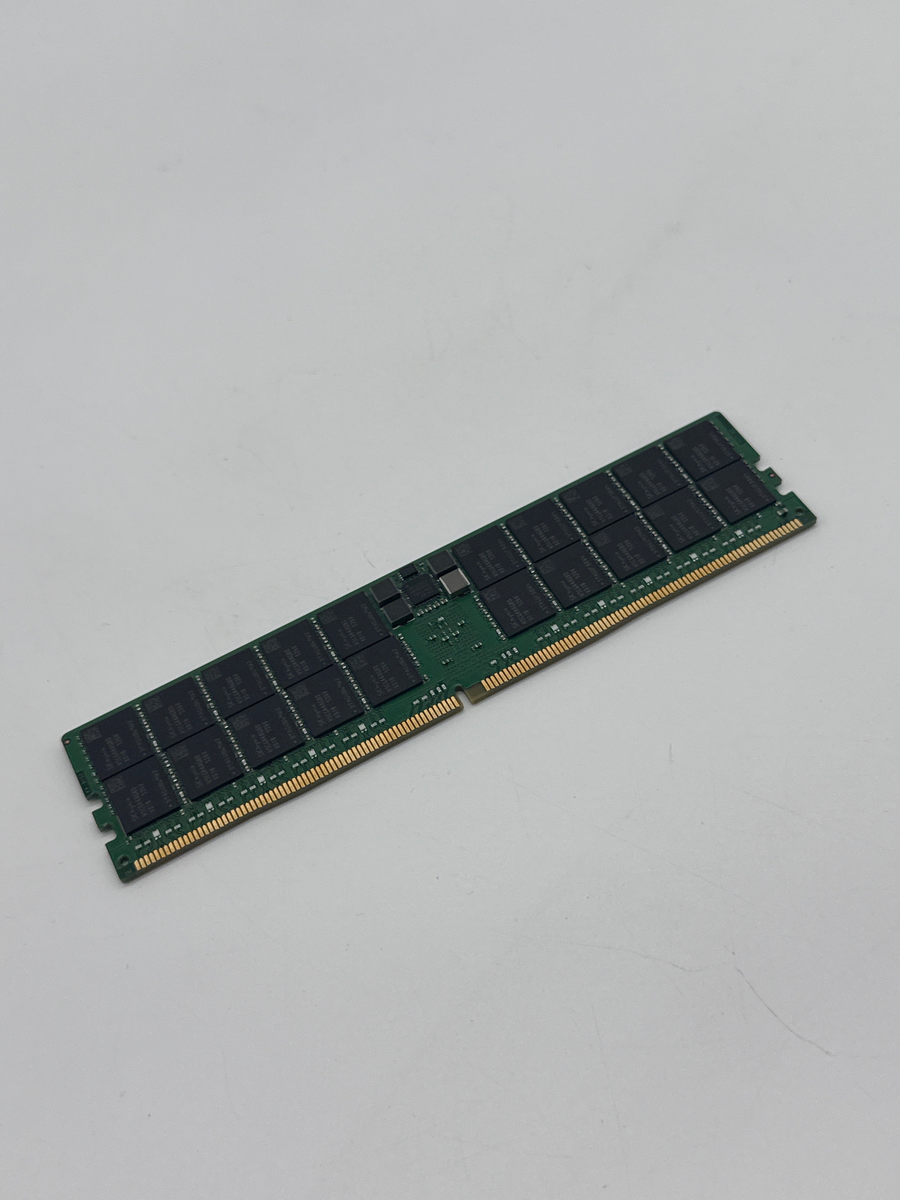 HMCG94AGBRA181N SK HYNIX 64GB (1X64GB) 2RX4 PC5-5600B RDIMM MEMORY