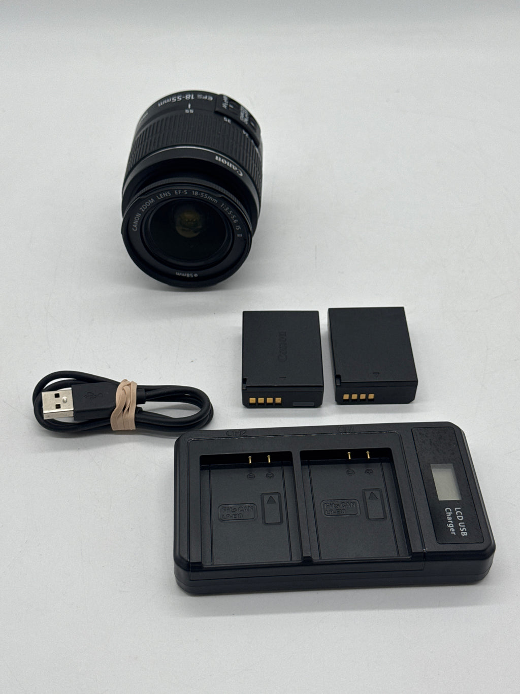 Canon EOS 2000D Digital Camera + 2 batteries + Battery Charger - Used