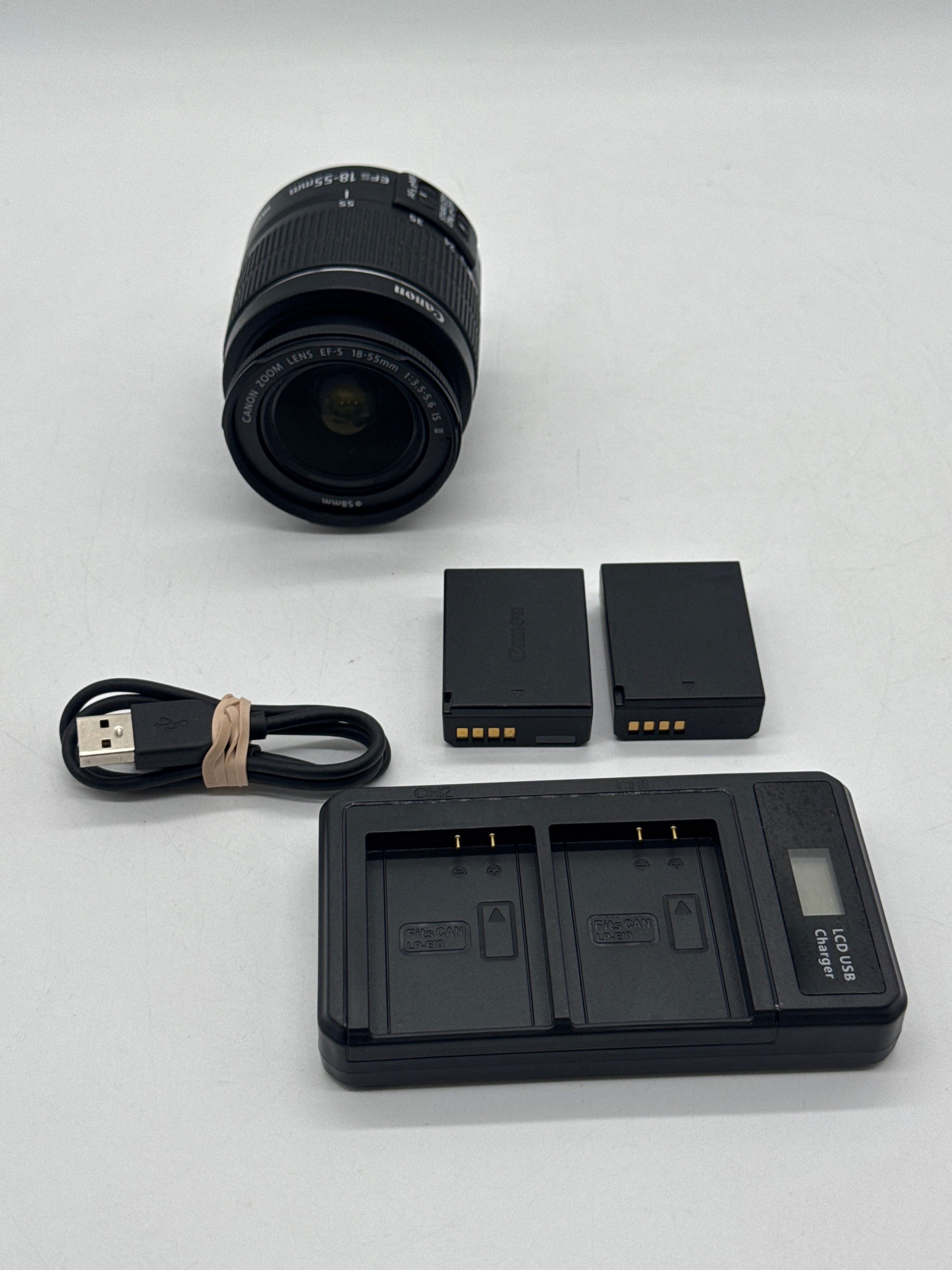 Canon EOS 2000D Digital Camera + 2 batteries + Battery Charger - Used