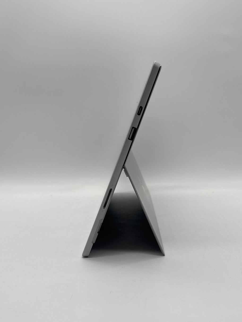 Microsoft Surface Pro 7 1866 i5-1035G4 8GB RAM 256GB SSD - For Parts (Read DESC)