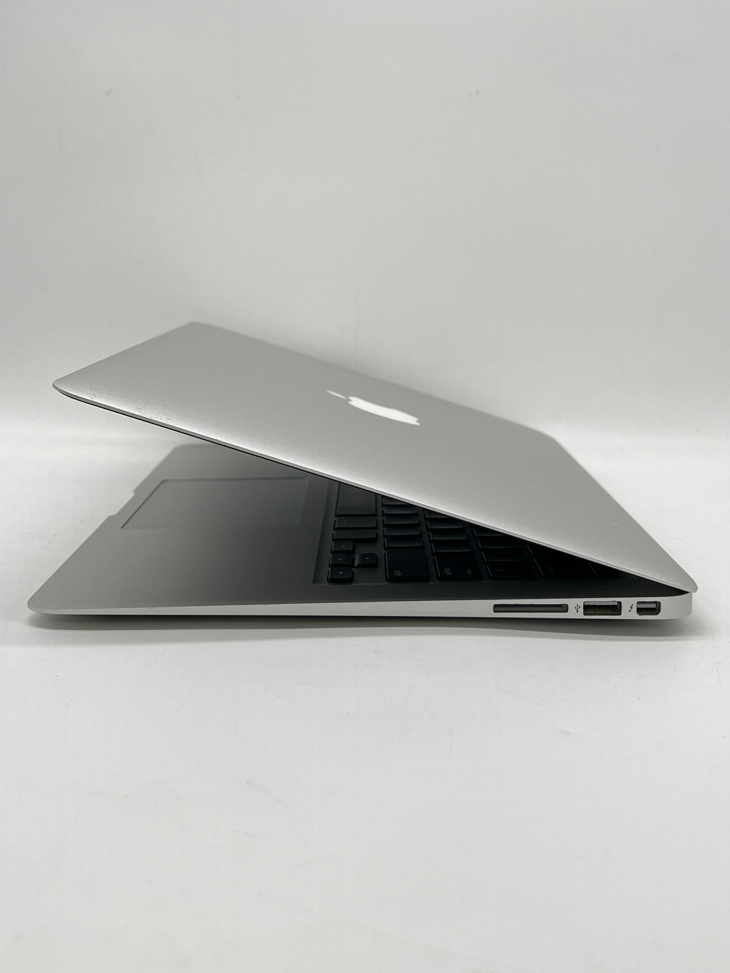 Apple MacBook Air 13" A1466 2017 Intel Core i5 8GB RAM 128GB SSD - For Parts