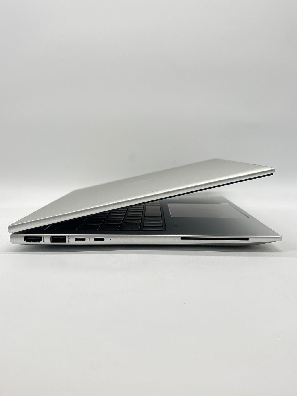 HP EliteBook 840 G10 i5-1340P 16 GB RAM 256 GB SSD