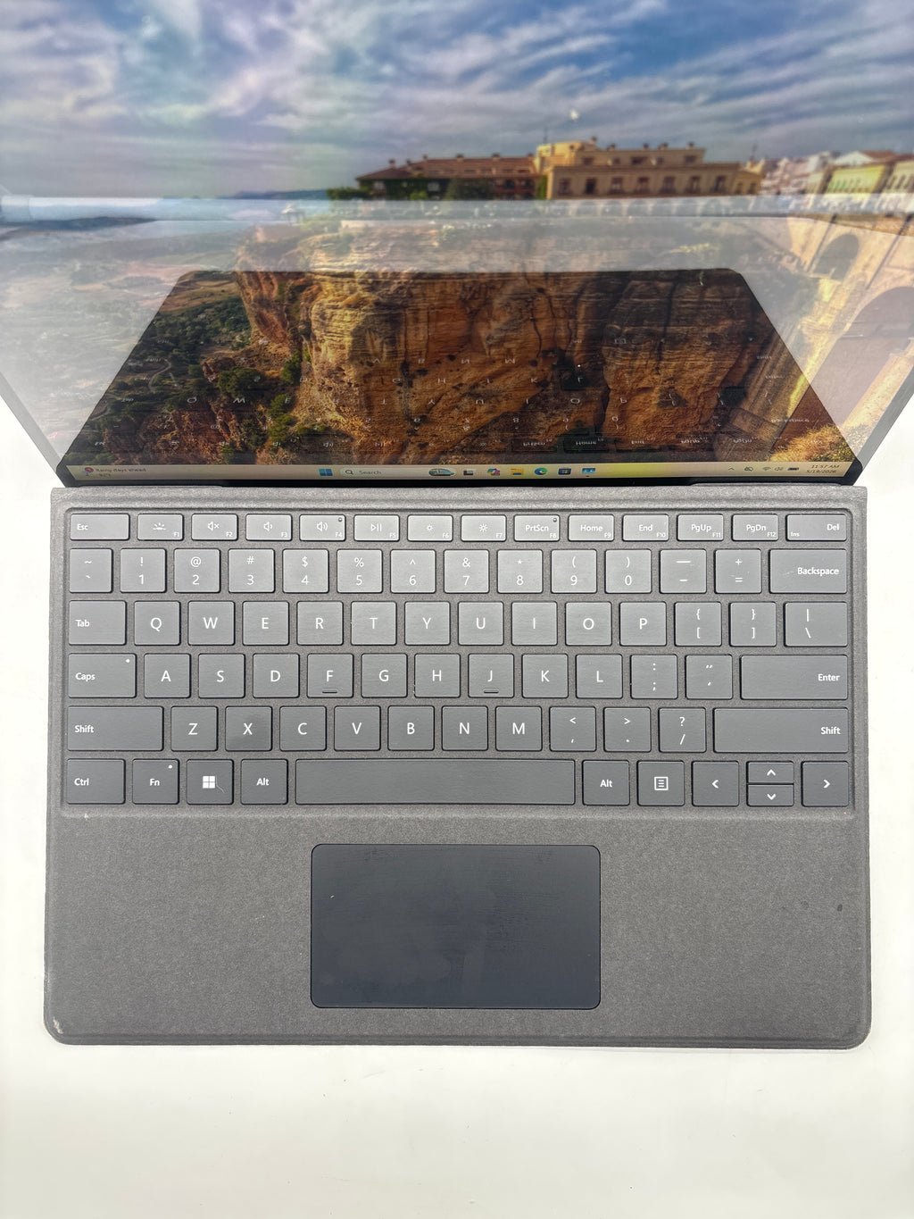 Microsoft Surface Pro 9 2038 i5-1245U 16GB RAM 256GB SSD - For Parts (Read DESC)