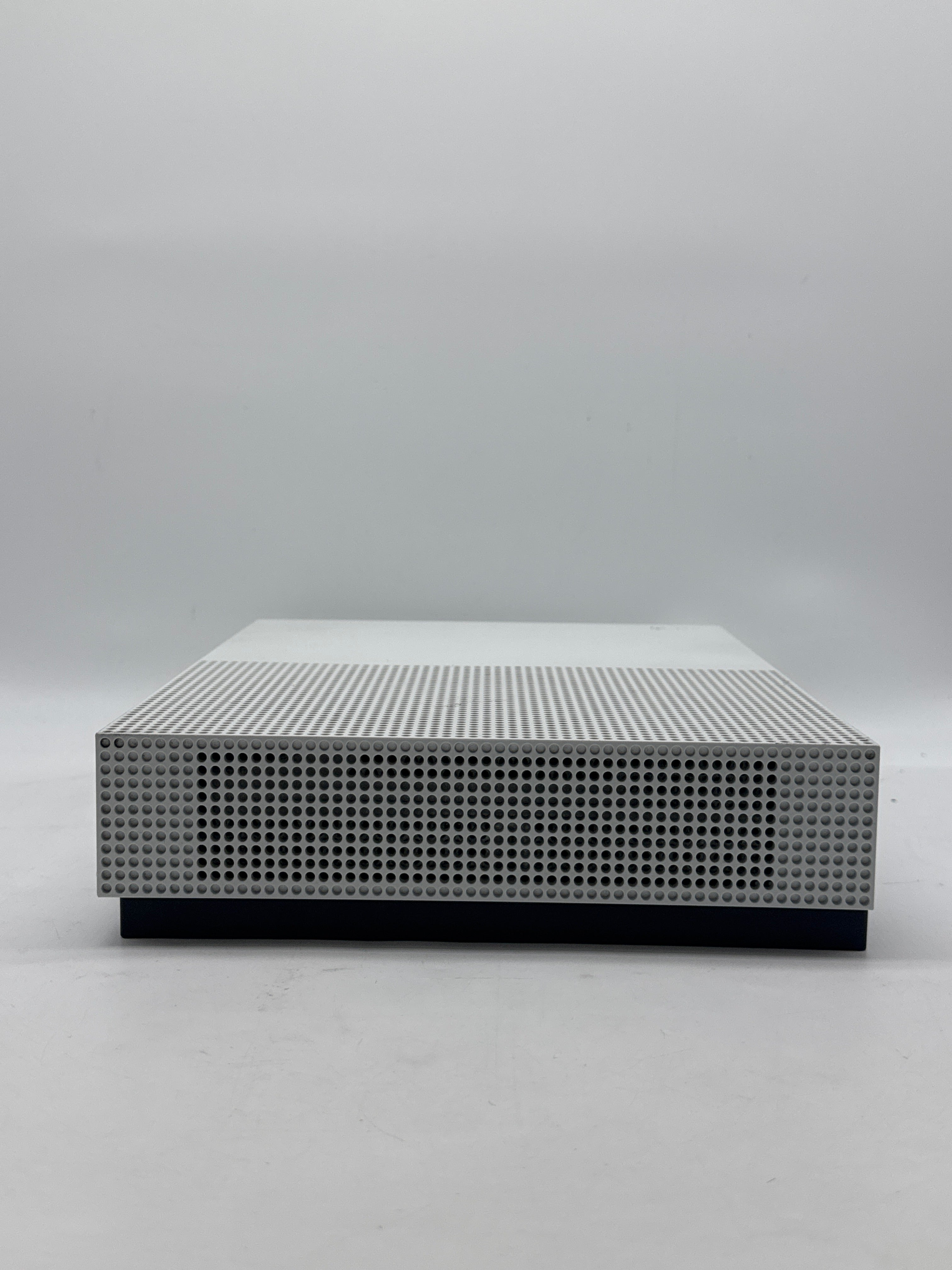 Microsoft Xbox One S 1681 500GB White Console w/ Controller HDMI Cable Used