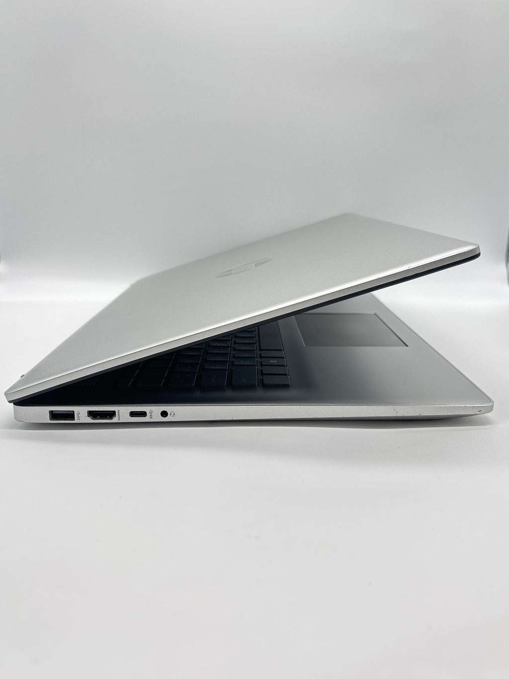 HP 17-cn3053cl i5-1335U 12GB 512GB SSD - For Parts