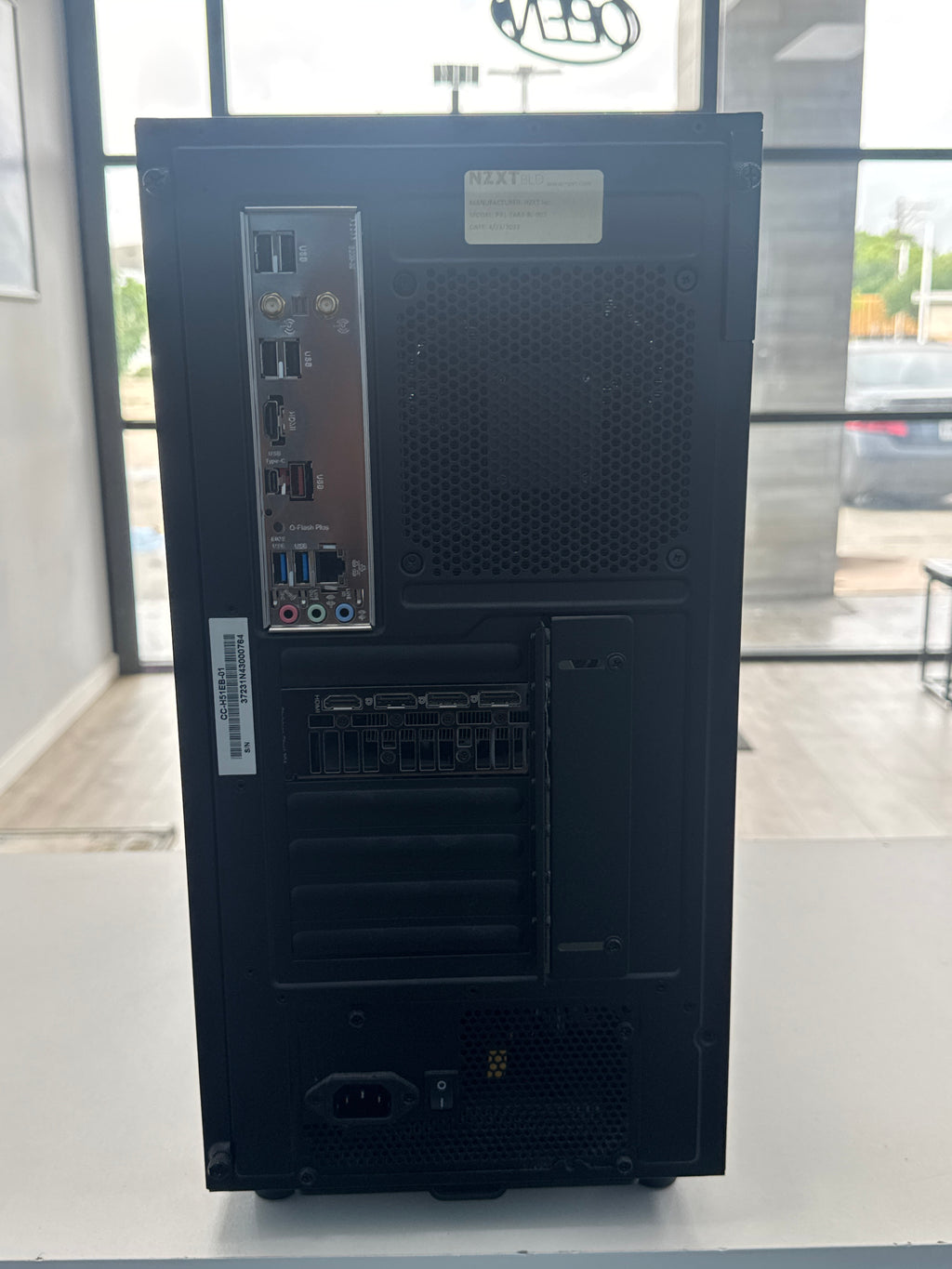 NZXT Player Build 2 PC Ryzen 5 5600X 16GB 1TB SSD RTX 3070 - Used