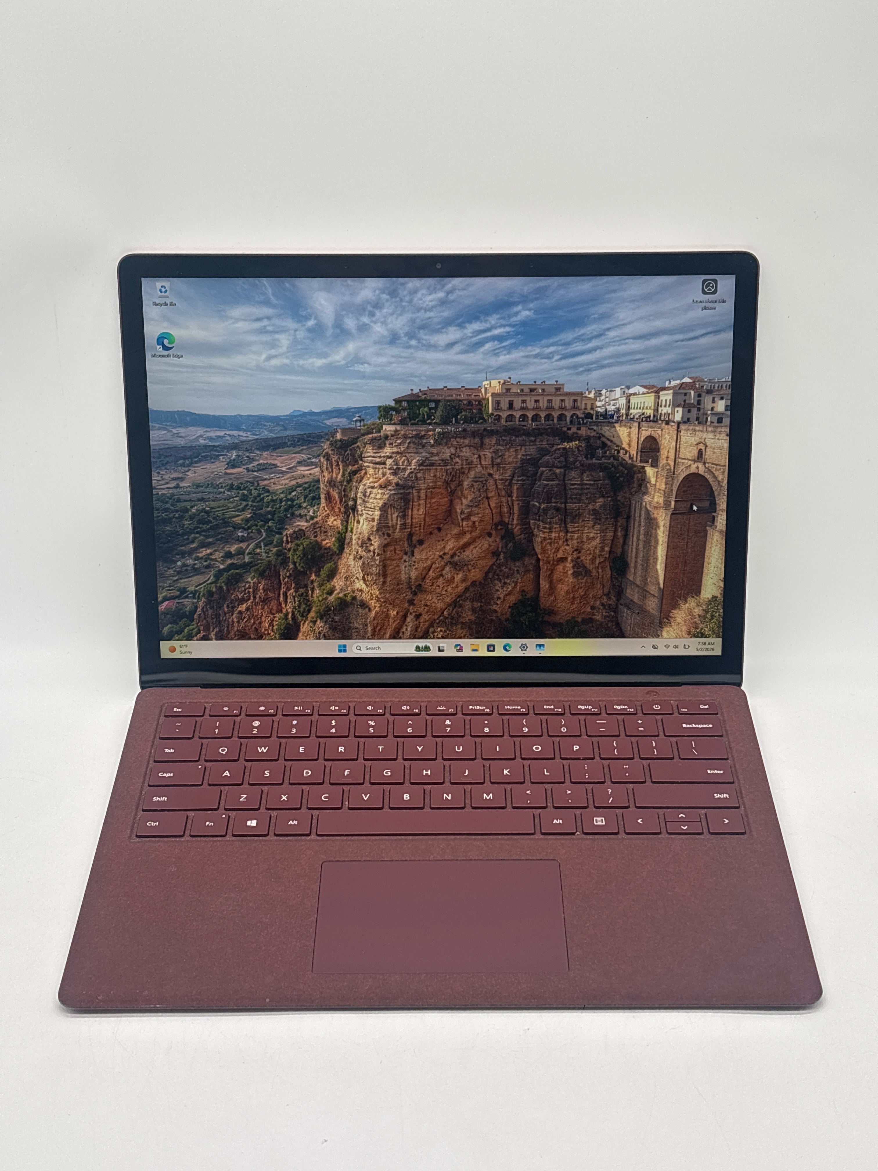 Microsoft Surface Laptop 1769 i7-7660U 8GB RAM 256GB SSD