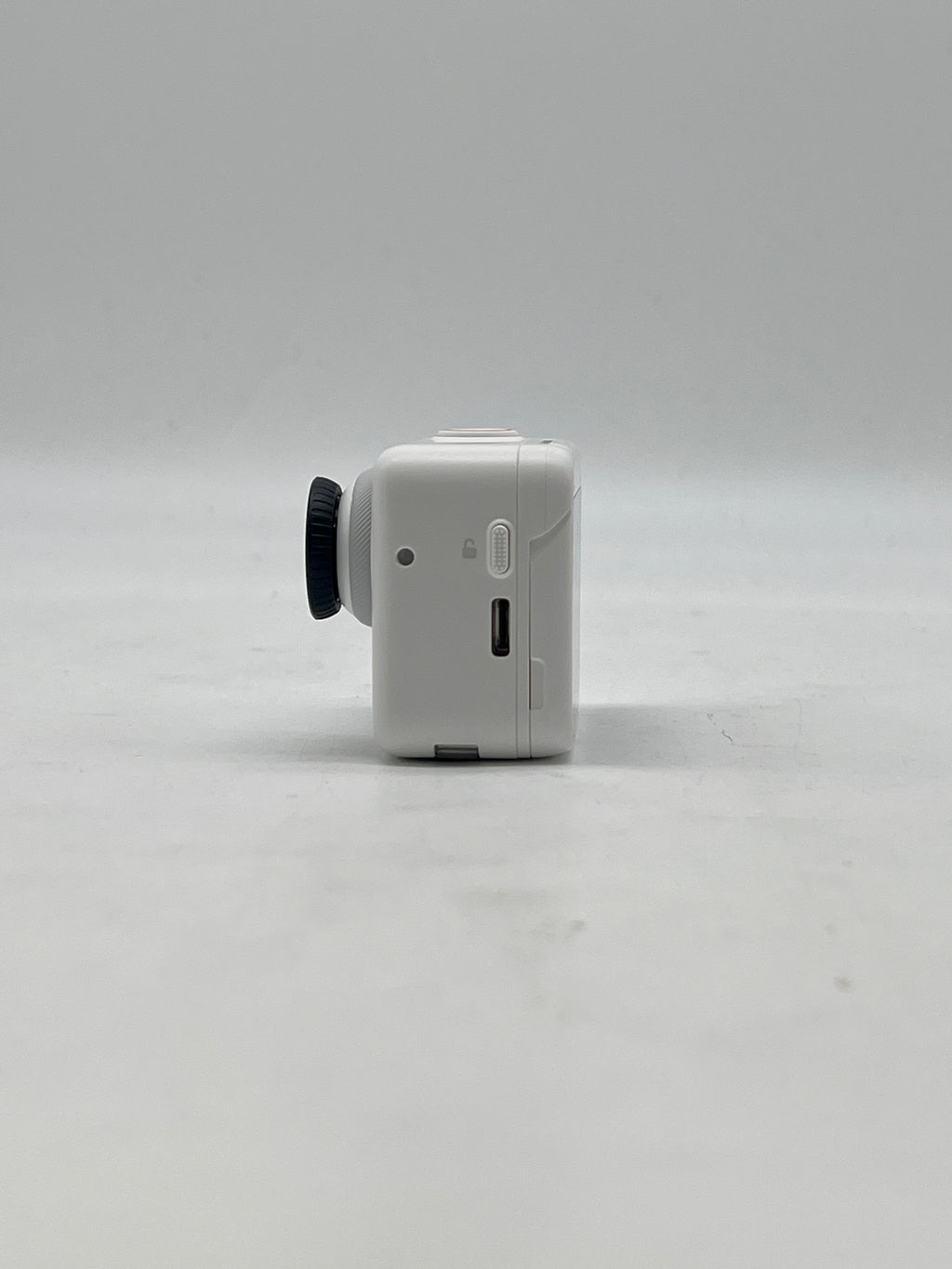 Insta360 GO 3S 64GB Action Camera White w/ Original Box - Used