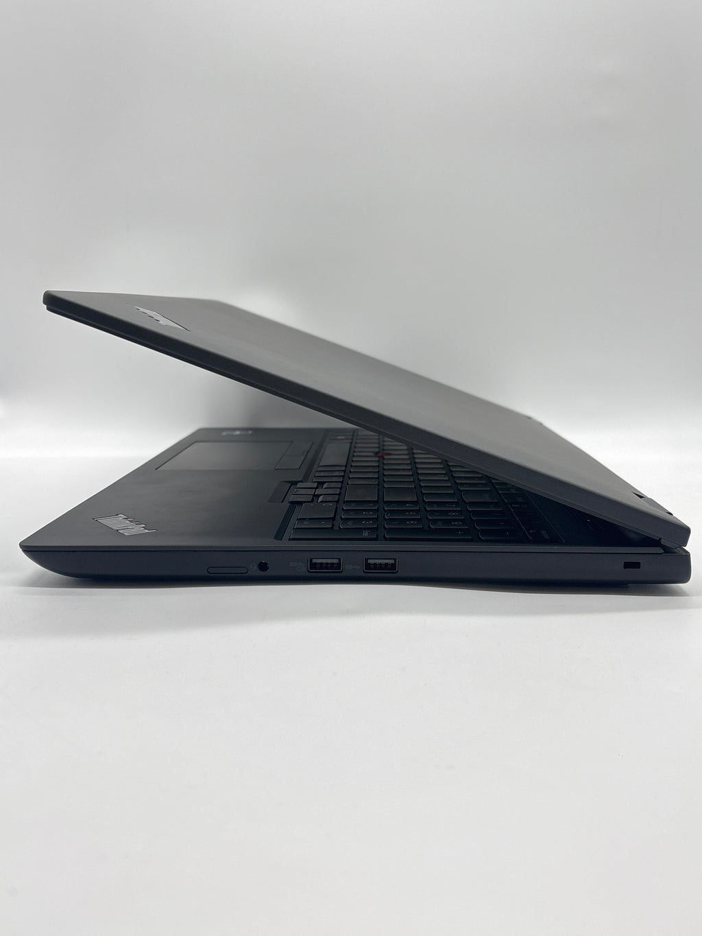 Lenovo ThinkPad P16v Gen 1 i7-13800H 32 GB RAM 512GB SSD RTX A1000 - For Parts (Read DESC)