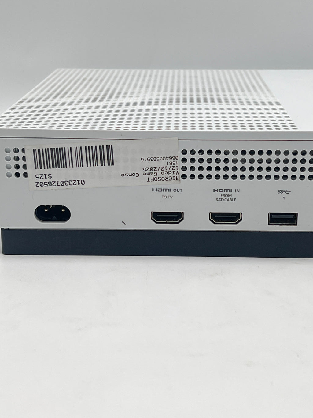 Microsoft Xbox One S 1TB Home Console (Model 1681) White - Used