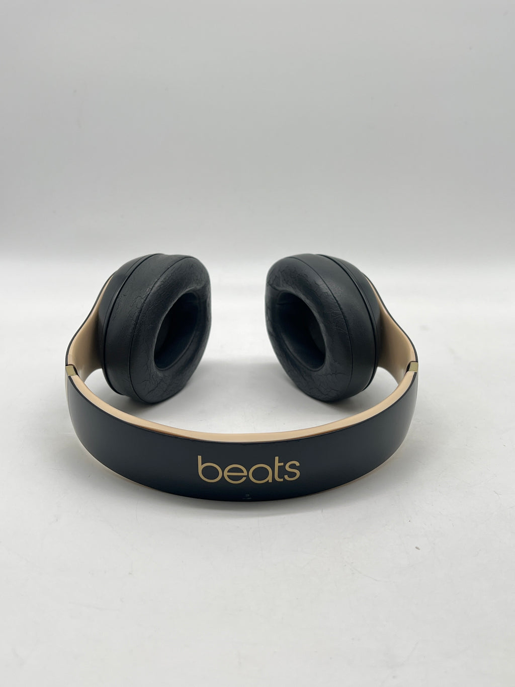 Beats Studio3 Wireless Over-Ear Bluetooth Headphones Blue