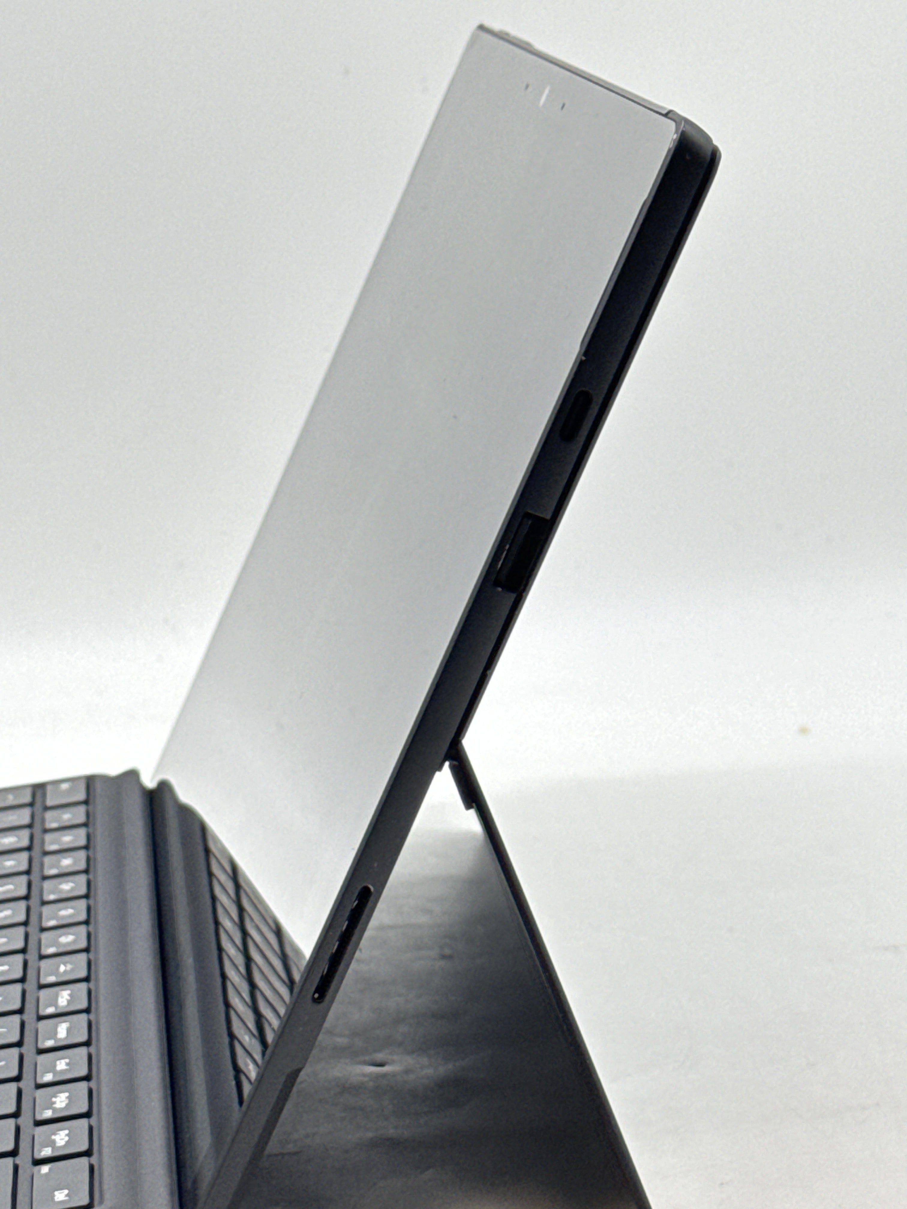 Microsoft Surface Pro 7 1866 i5-1035G4 8GB RAM 256GB SSD