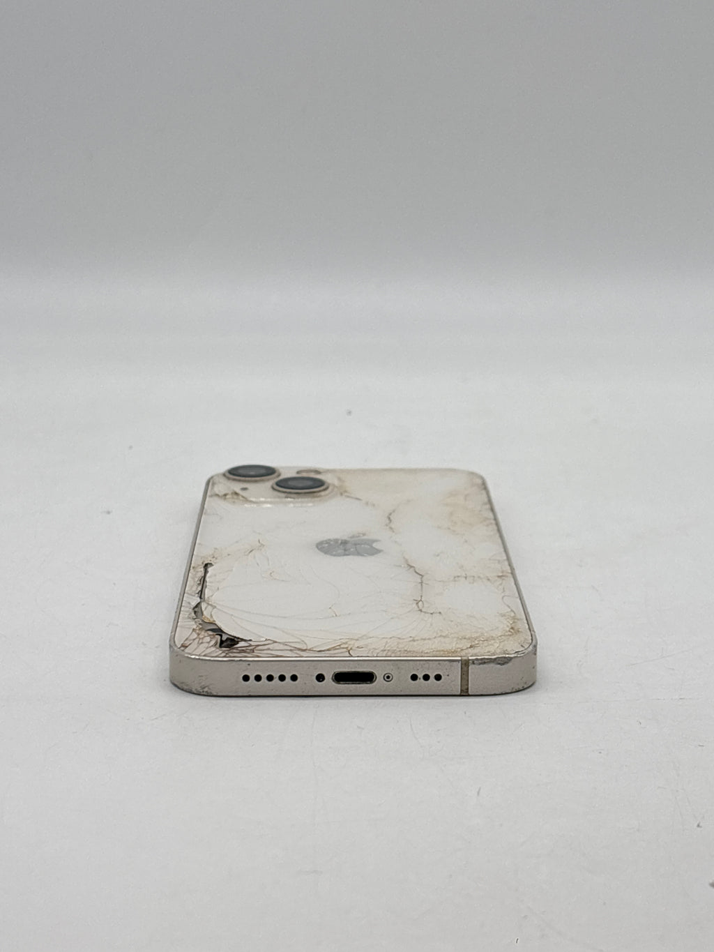 Apple iPhone 13 6.1" A2633 128GB Network Unlocked Starlight - For Parts