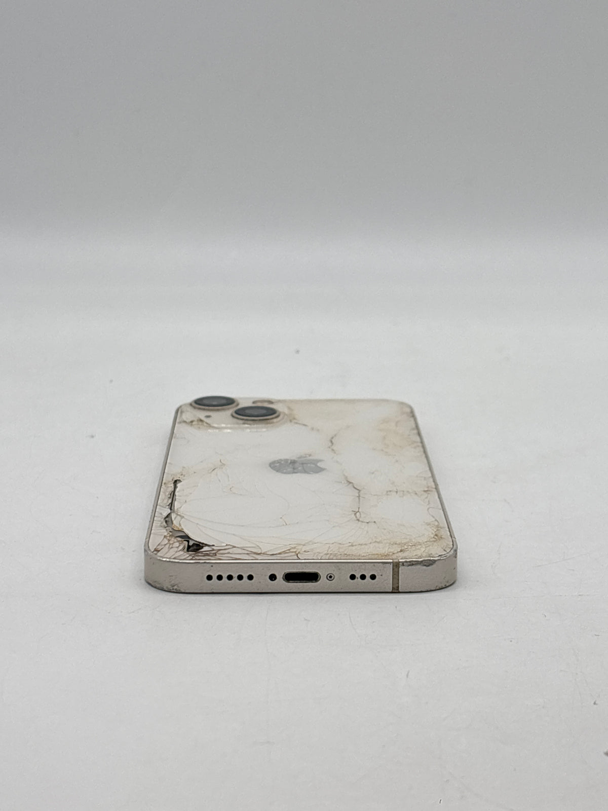 Apple iPhone 13 6.1" A2633 128GB Network Unlocked Starlight - For Parts