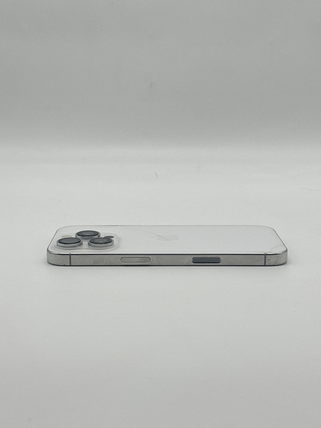 Apple iPhone 16 Pro 128GB White Titanium Unlocked - READ