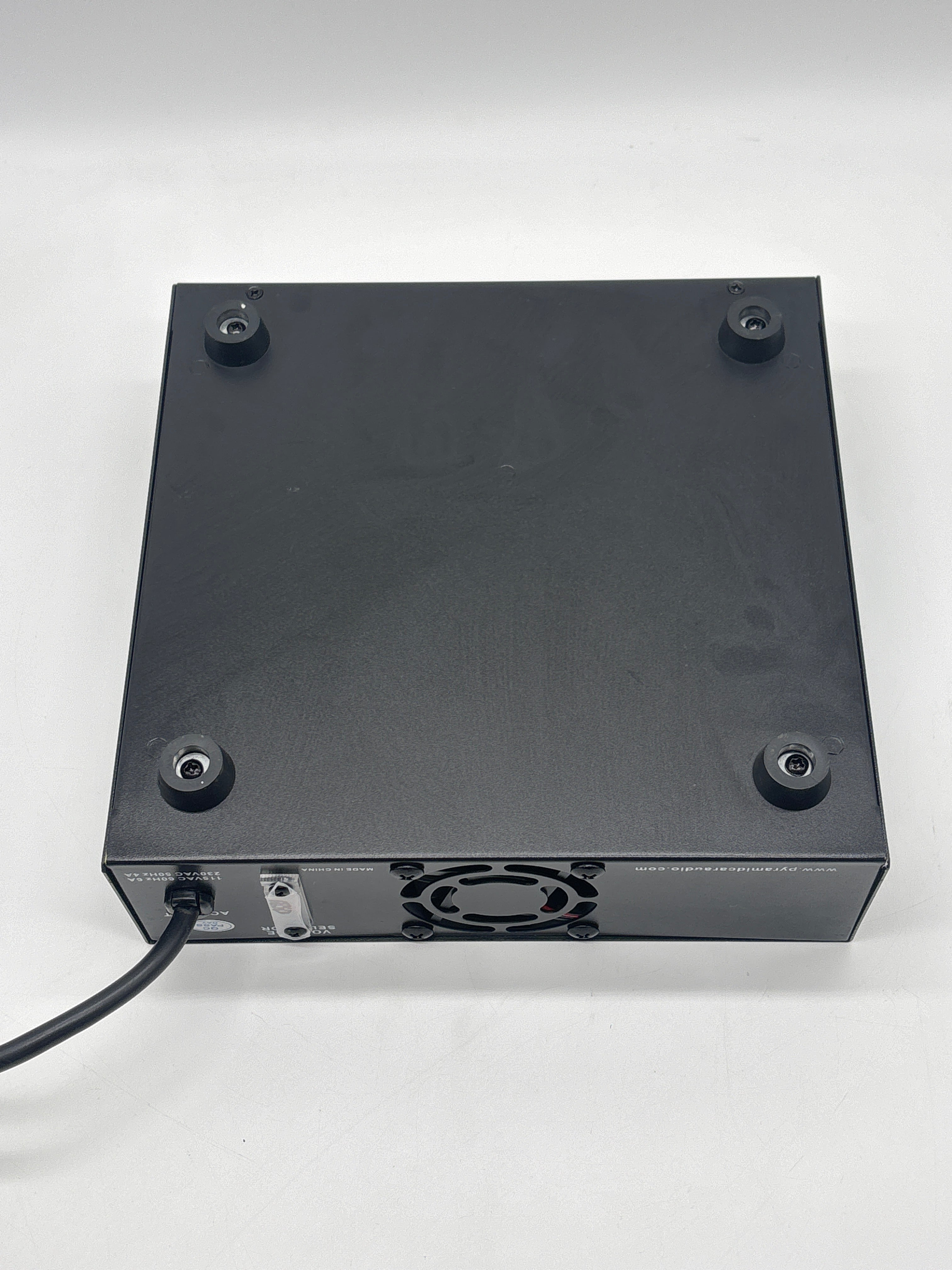 Pyramid PSV-300 Black Compact Bench Power Supply 30A