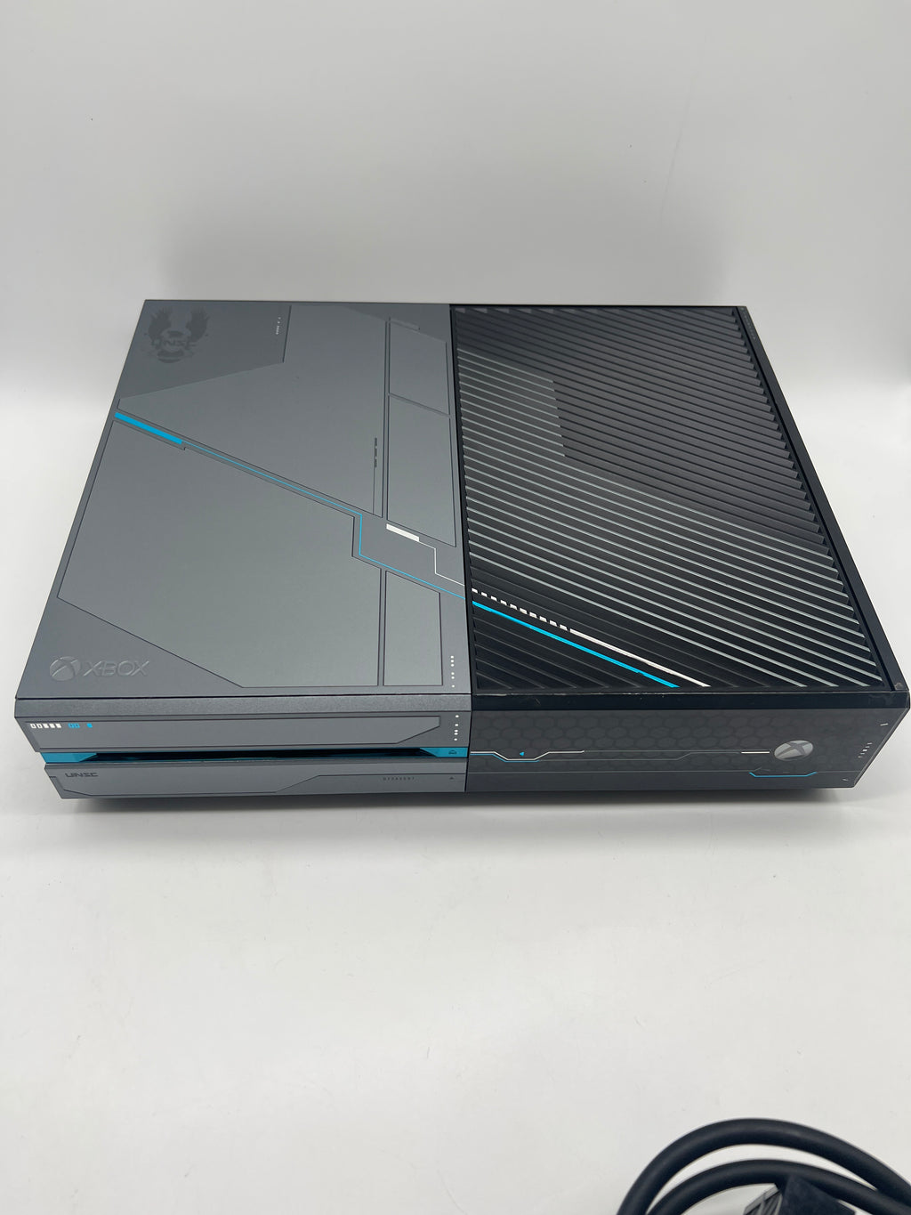 Xbox One  Halo 5: Guardians (1540) 2013 - Space Gray