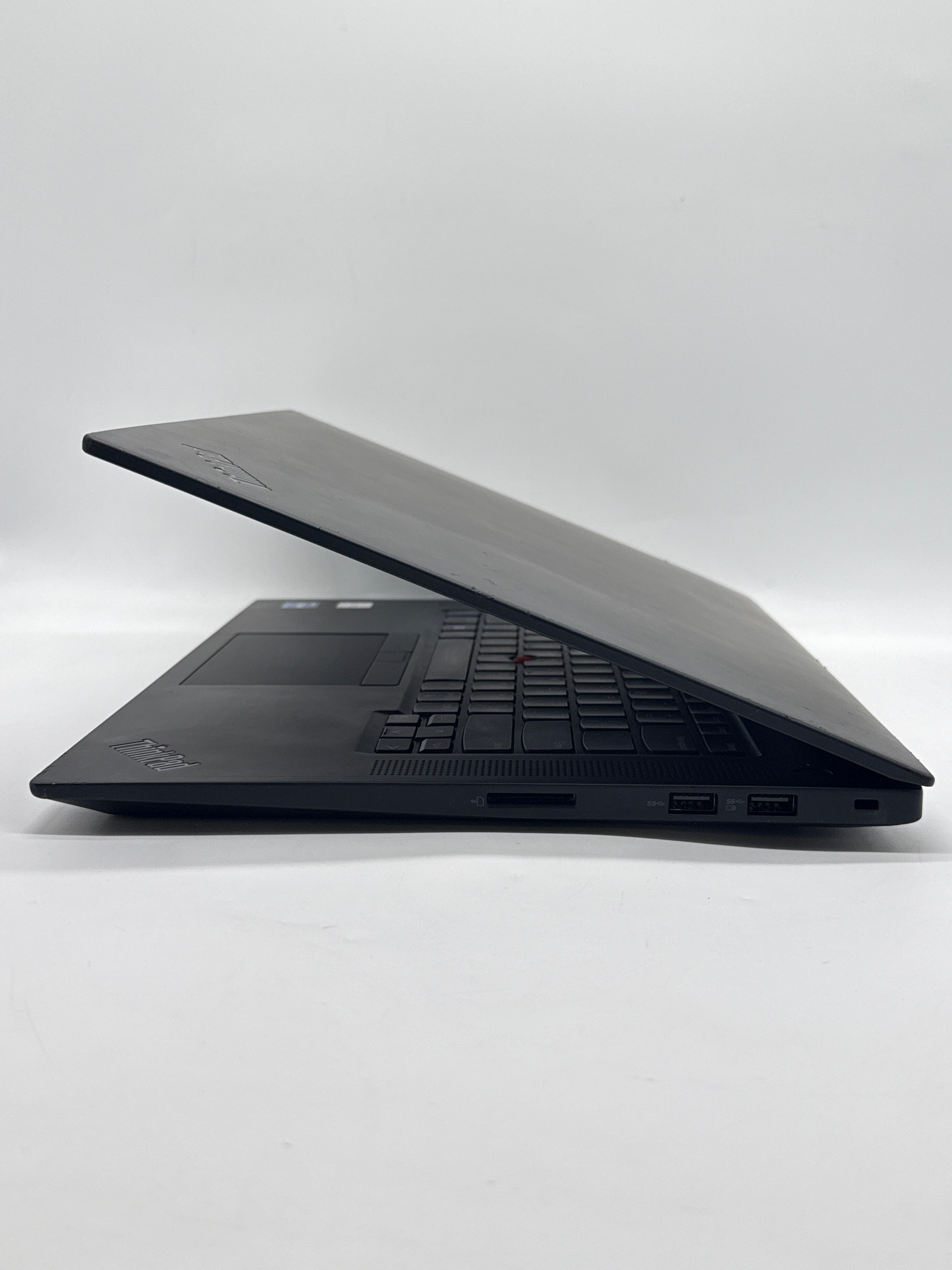 Lenovo ThinkPad P1 Gen 5 16" Core i7-12700H 32GB RAM 1TB SSD - For Parts