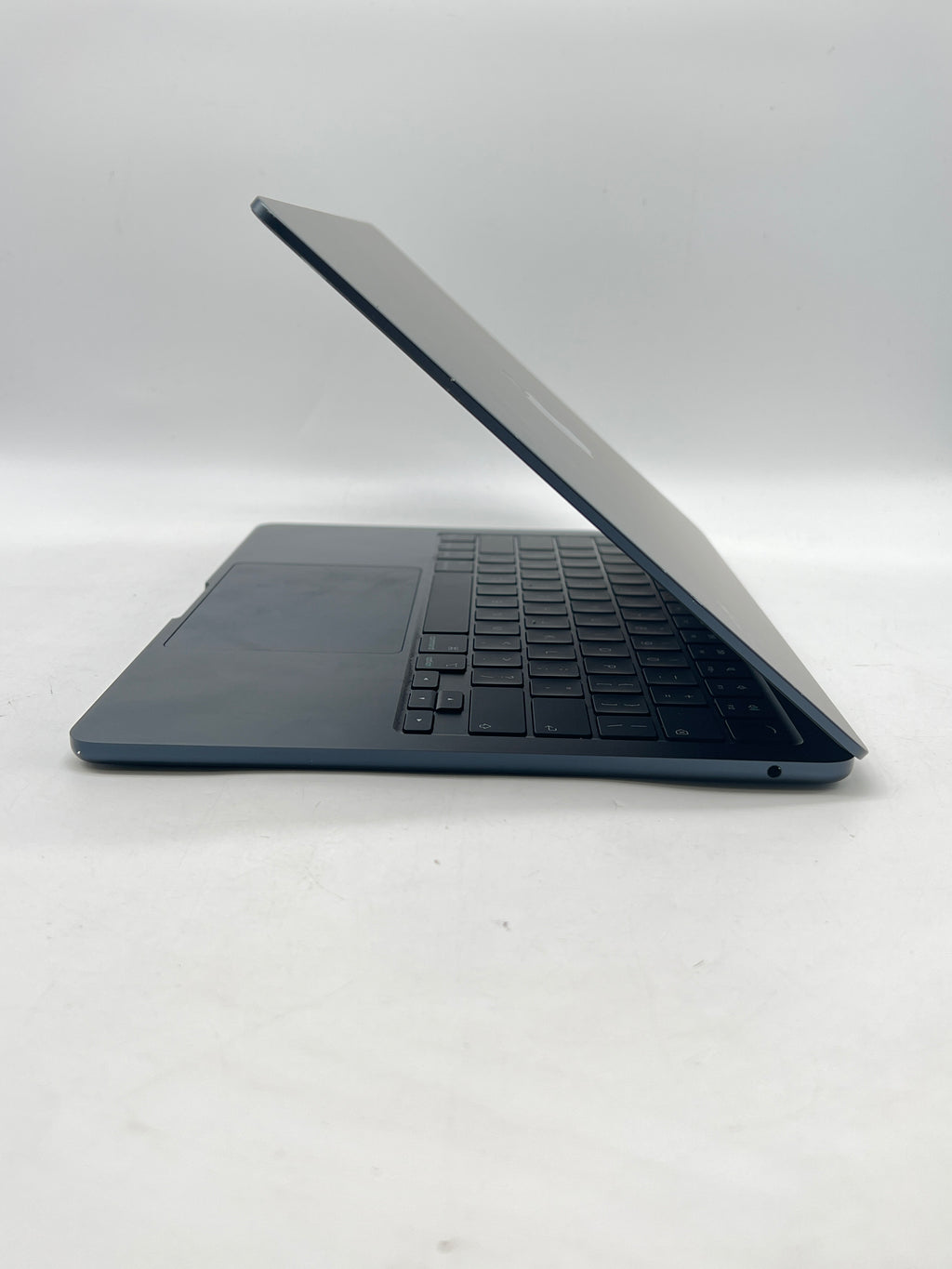 Apple MacBook Air 13" M5 A3449 16GB RAM 512GB SSD - Remotely Managed